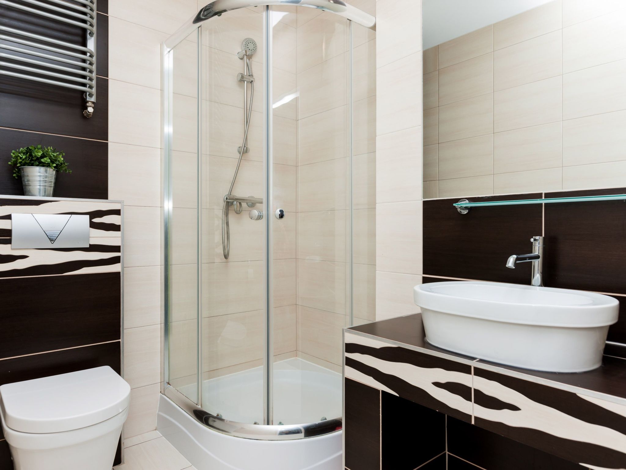 "Kapitanski" mit Schwimmbad-Image-tags.info