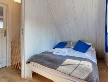 Strandhuis met verwarmd zwembad op 30 meter van de Oostzee in Rewal - thumbnail 2