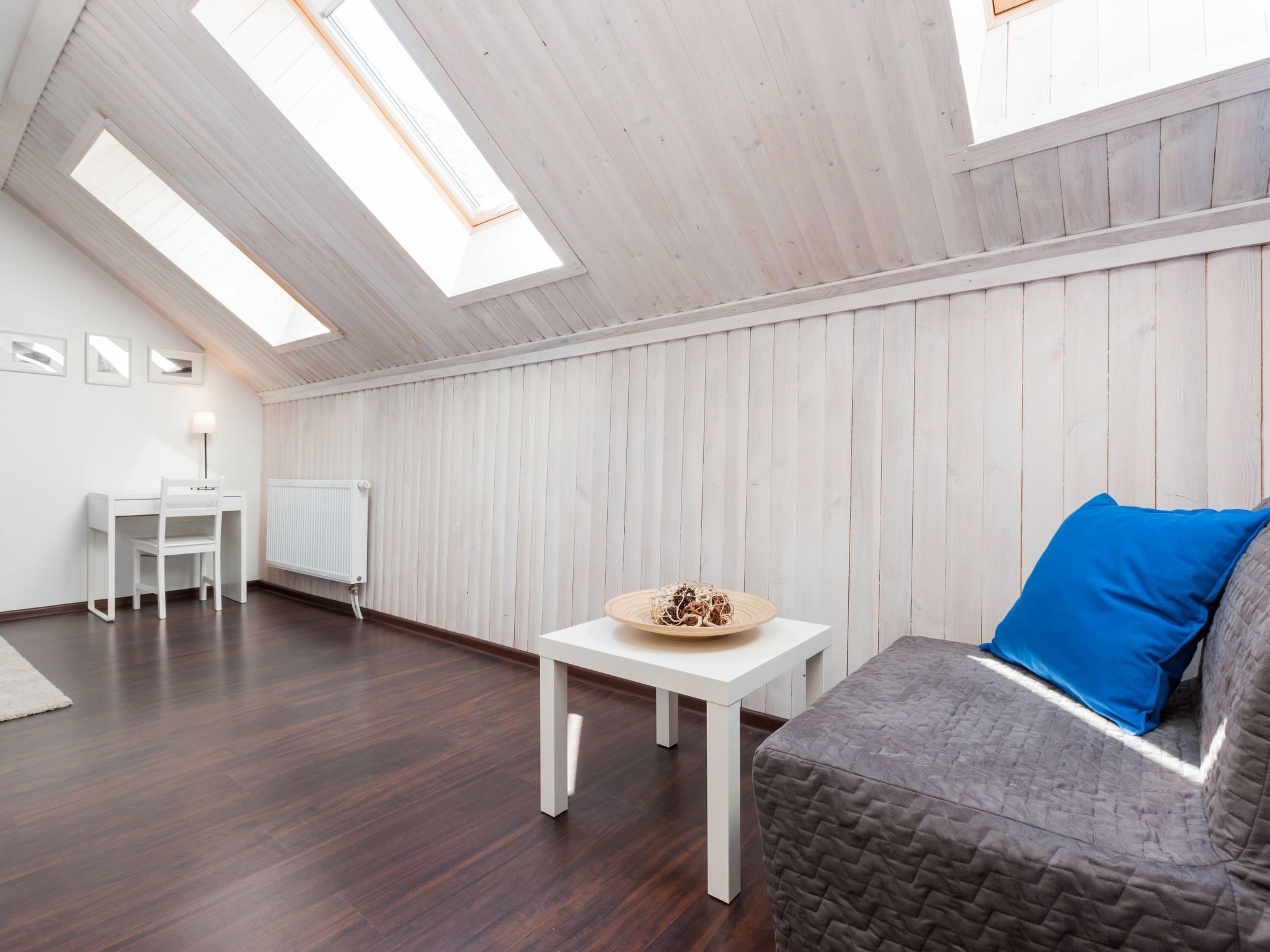 "Kapitanski" mit Schwimmbad-Image-tags.info