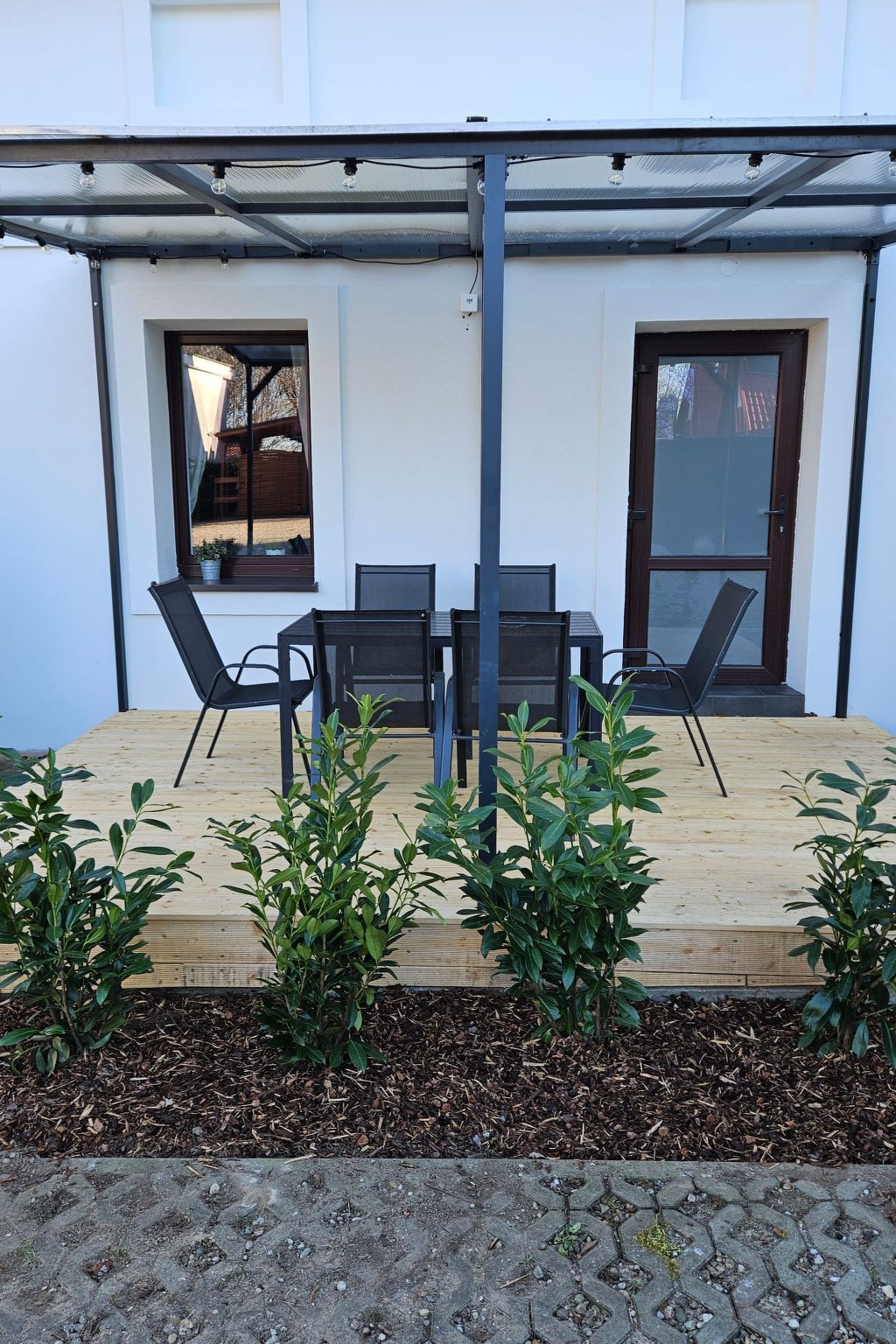 "Kapitanski" mit Schwimmbad-Image-tags.info