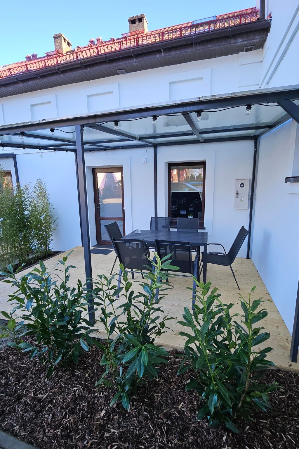 "Kapitanski" mit Schwimmbad-Image-tags.info