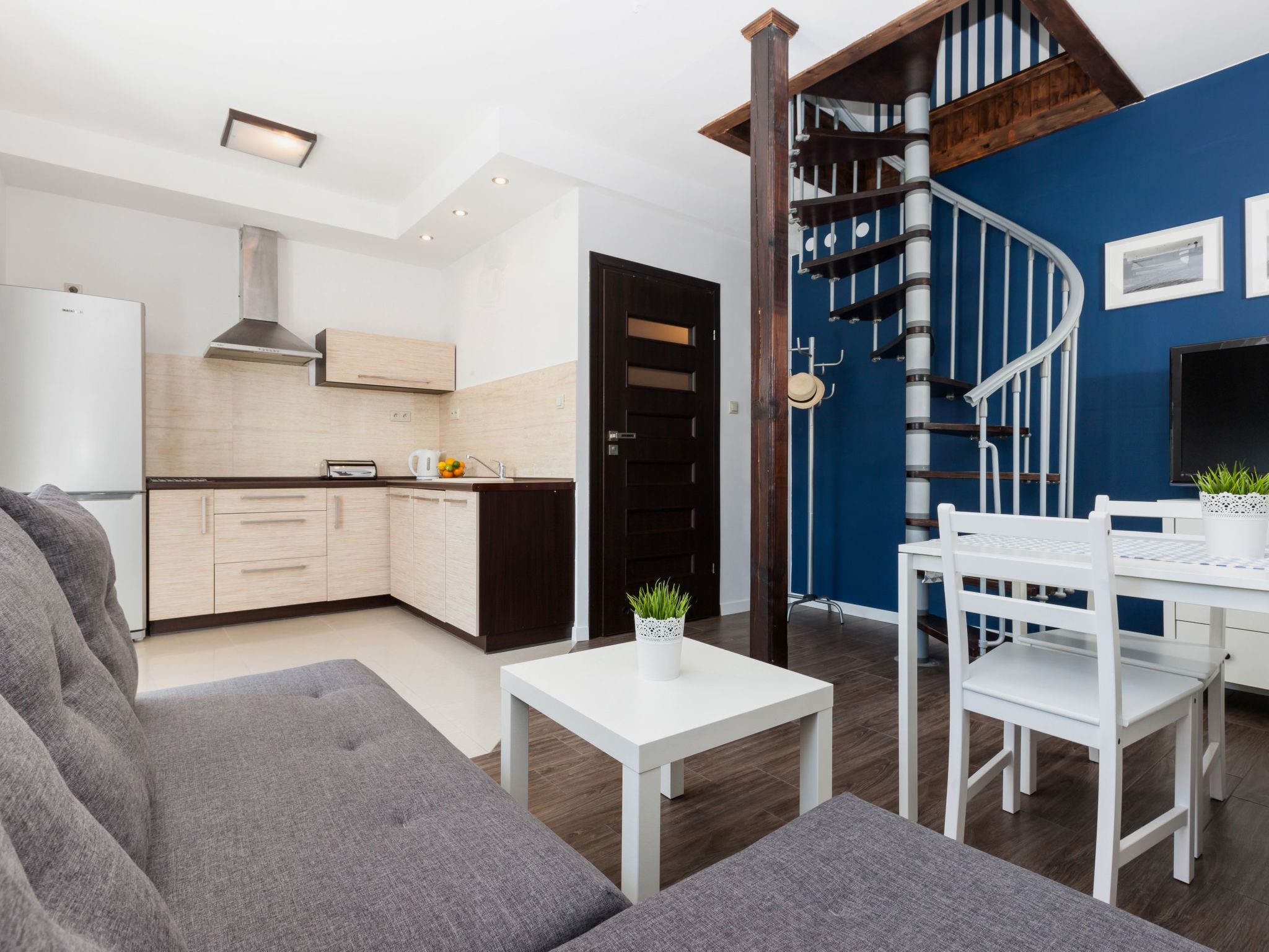 "Apartment1" mit Gemeinschaftspool-Image-tags.info