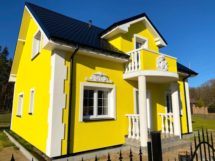 Nettes Ferienhaus In Miroszewo Mit Großer Terrasse - 烏瑟多姆島