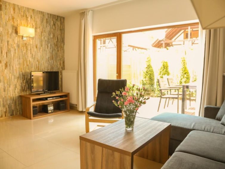 Vakantiehuis met open haard aan zee in Dzwirzyno in Dzwirzyno