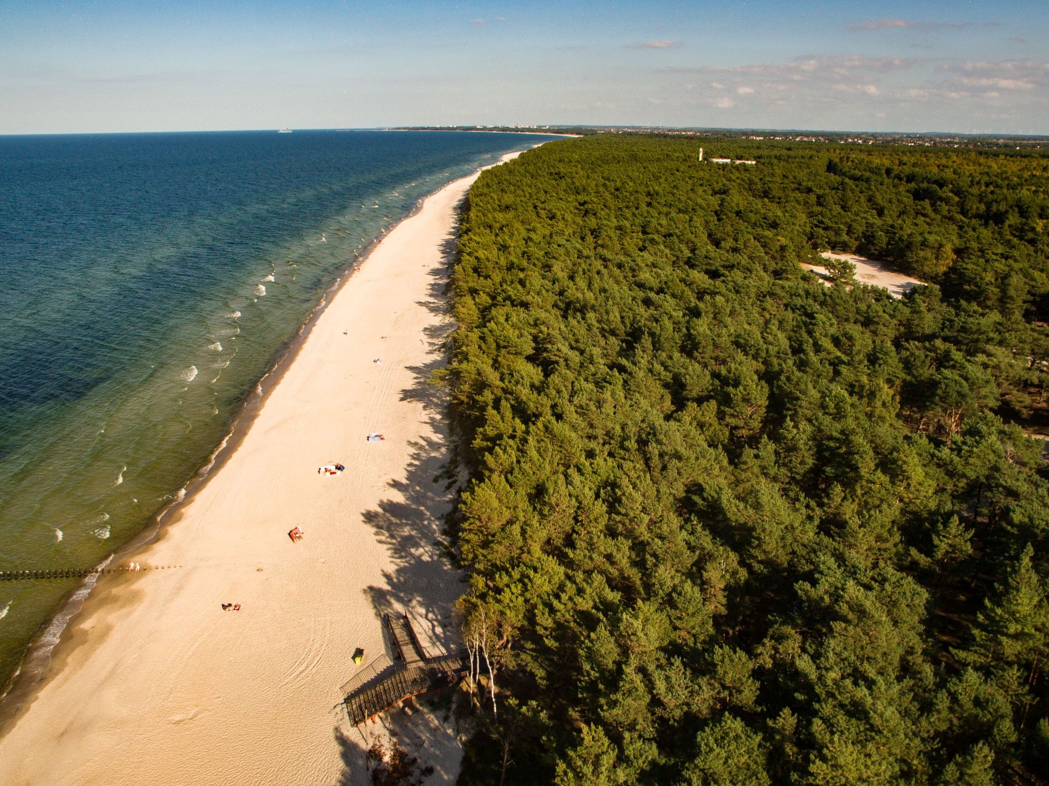 Ganzjährig bewohnbares Ferienhaus direkt am Strand von Dźwirzyno-Binnen