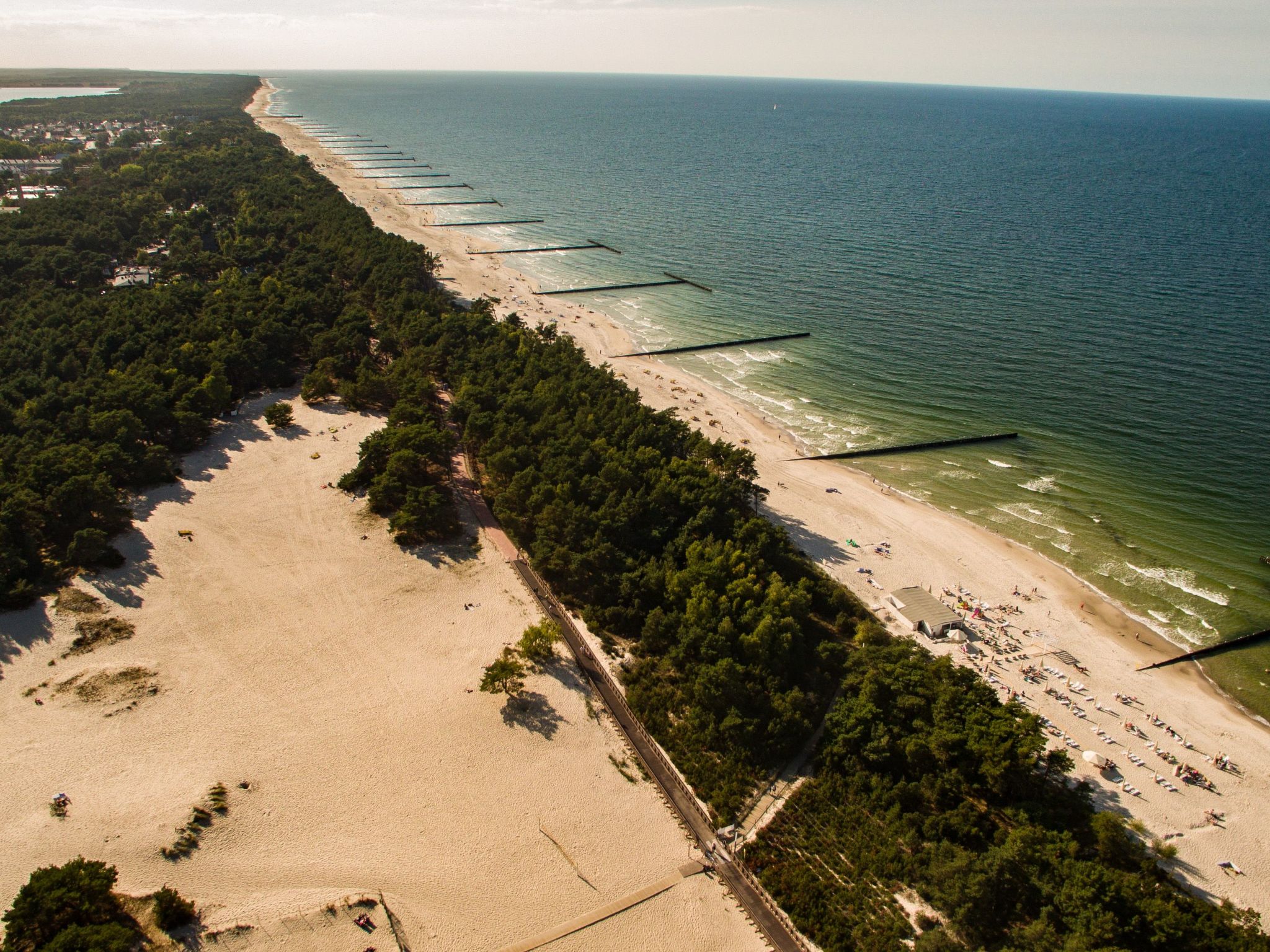 Ganzjährig bewohnbares Ferienhaus direkt am Strand von Dźwirzyno-Binnen