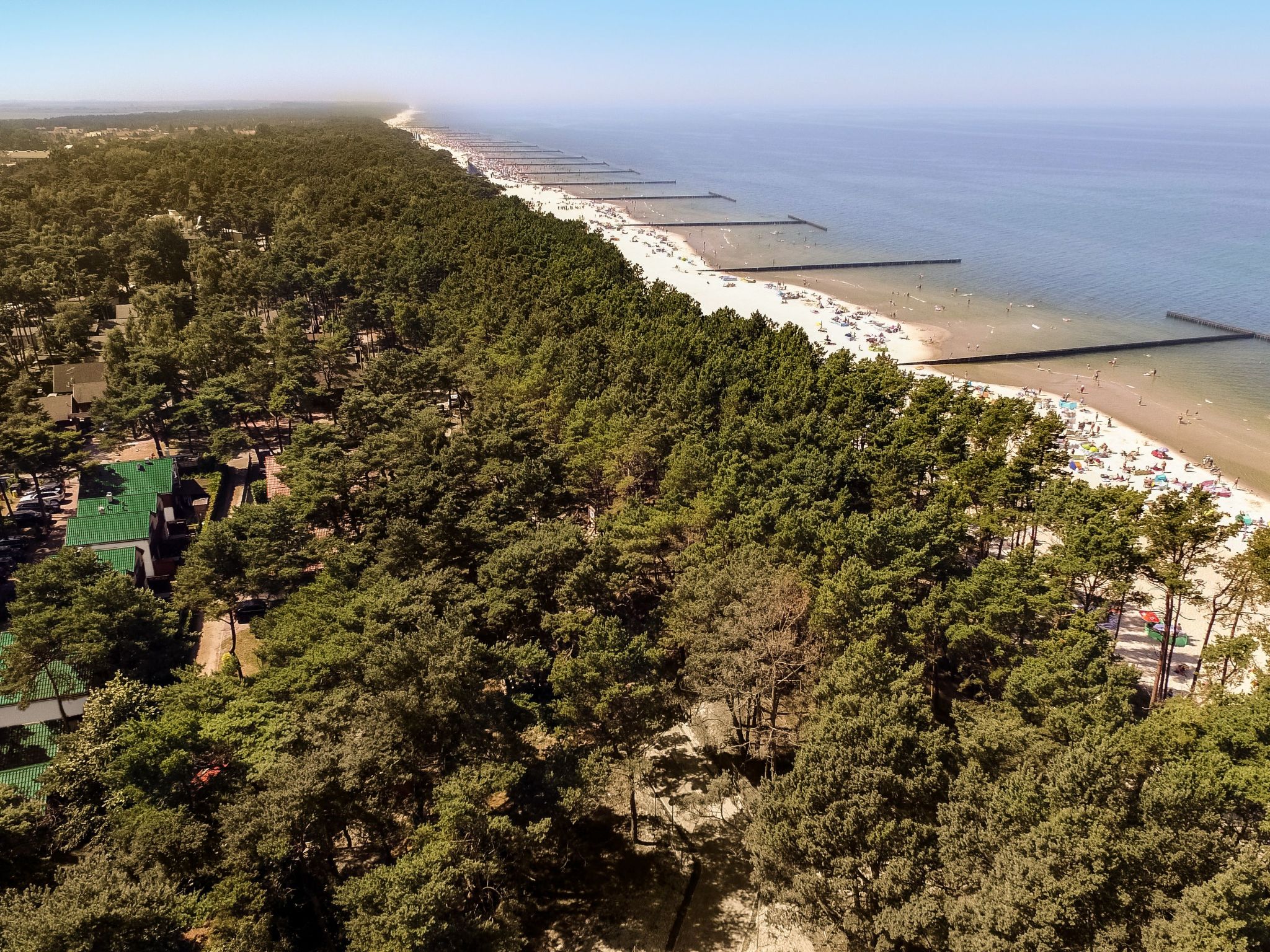 Ganzjährig bewohnbares Ferienhaus direkt am Strand von Dźwirzyno-Binnen