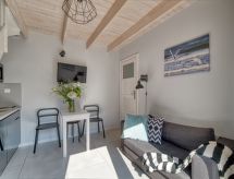 Vakantiehuis Pobierowo: 2 Slaapkamers, Tuin & Terras op 200m van Strand - thumbnail 4