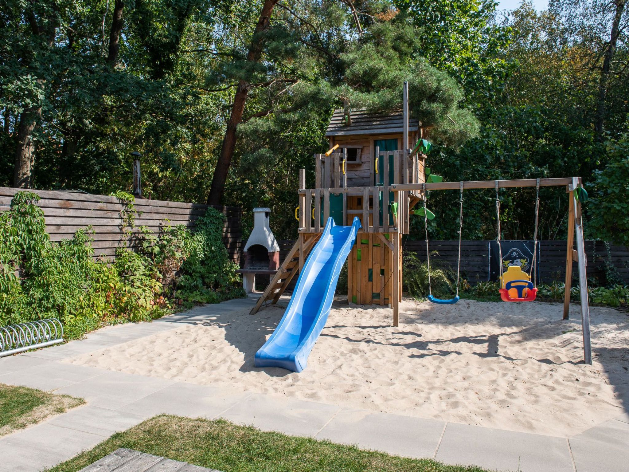 Mit privater Terrasse-Inside