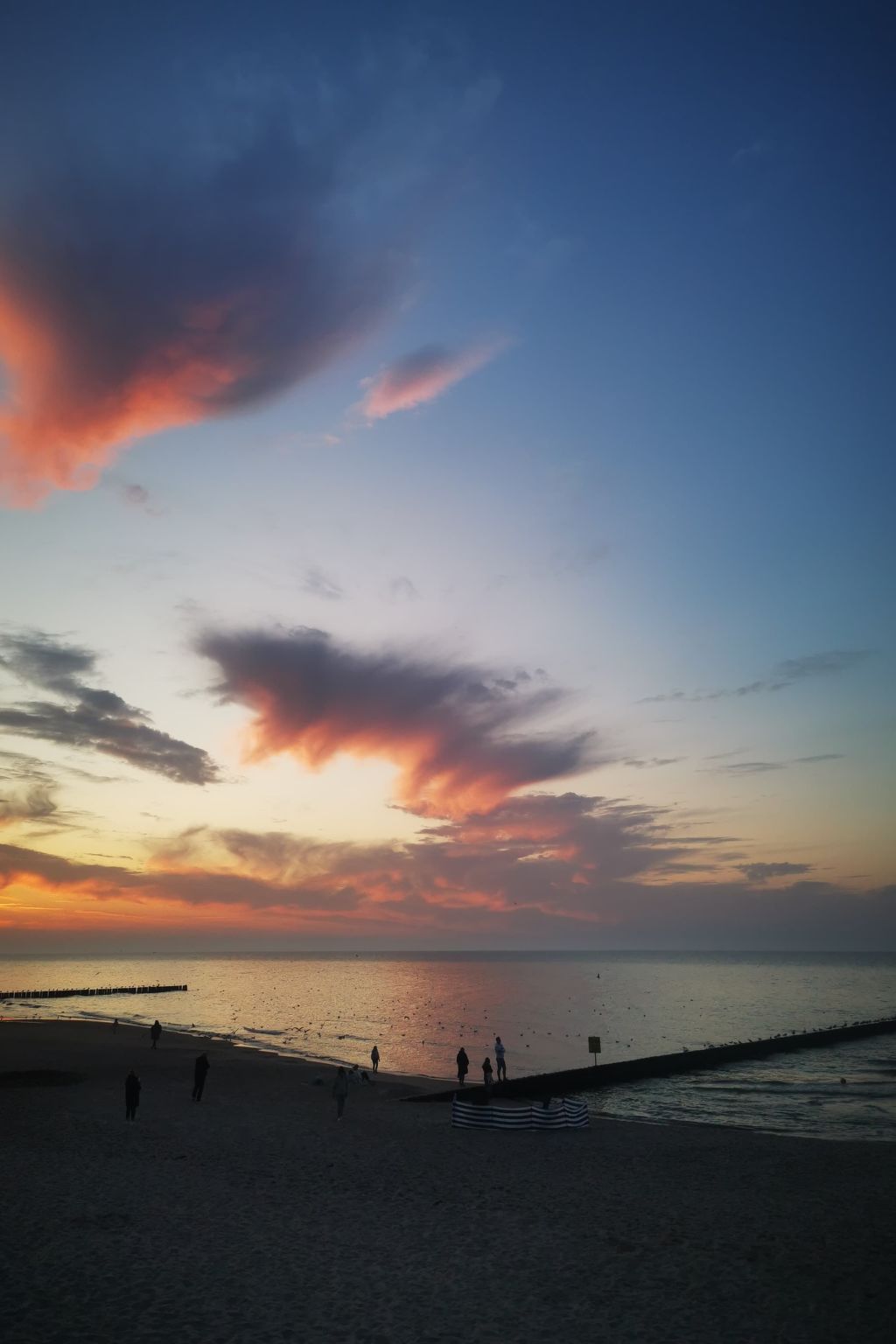 Mit privater Terrasse-Inside