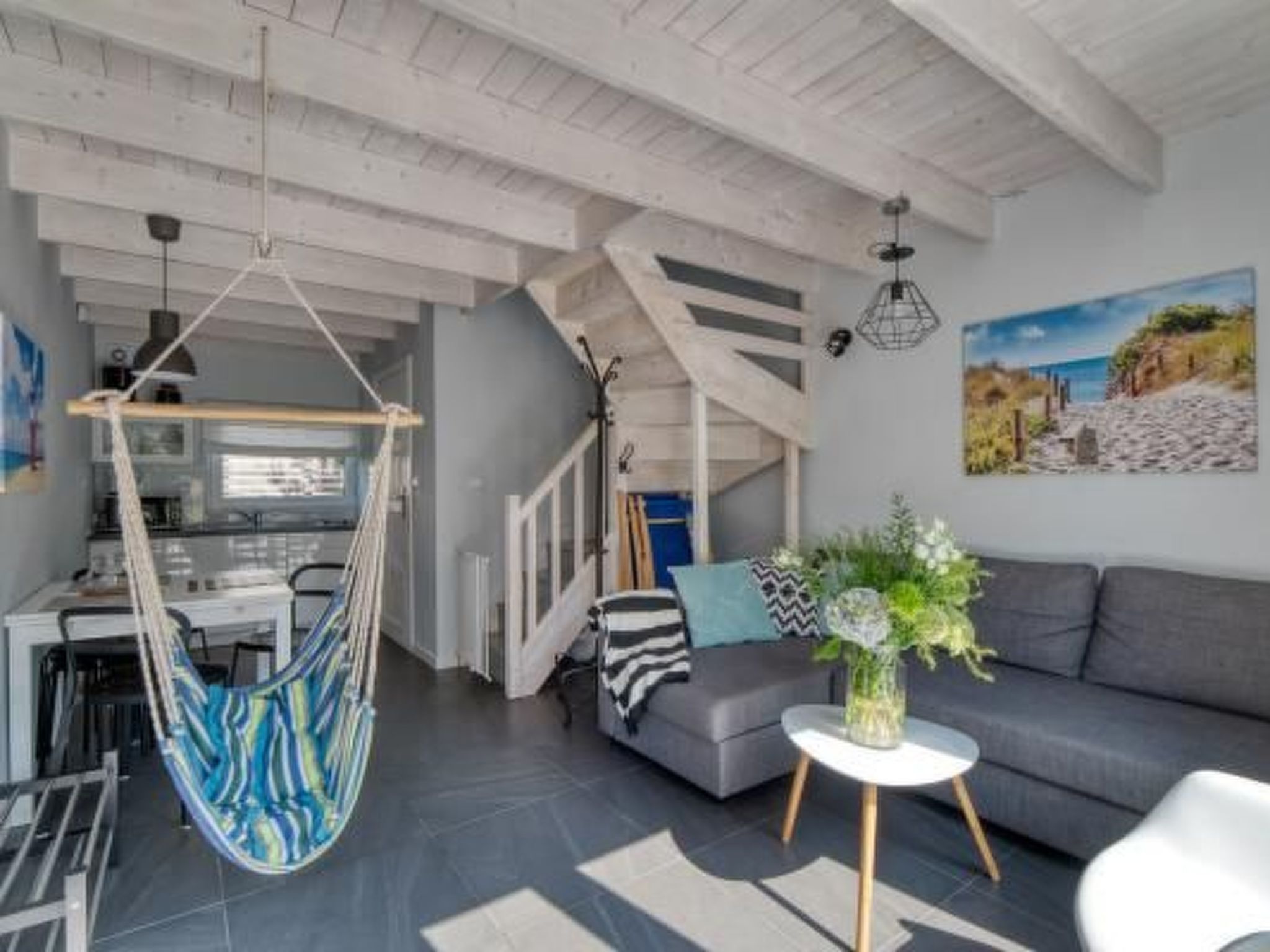 Mit privater Terrasse-Binnen