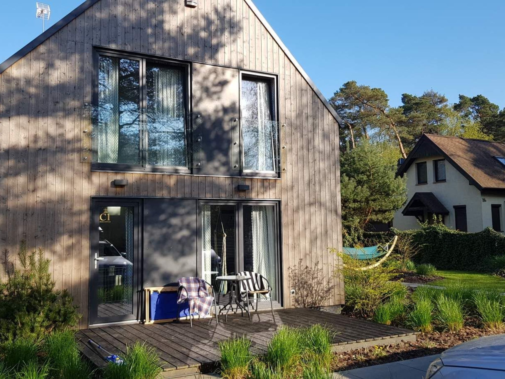 Mit privater Terrasse-Binnen