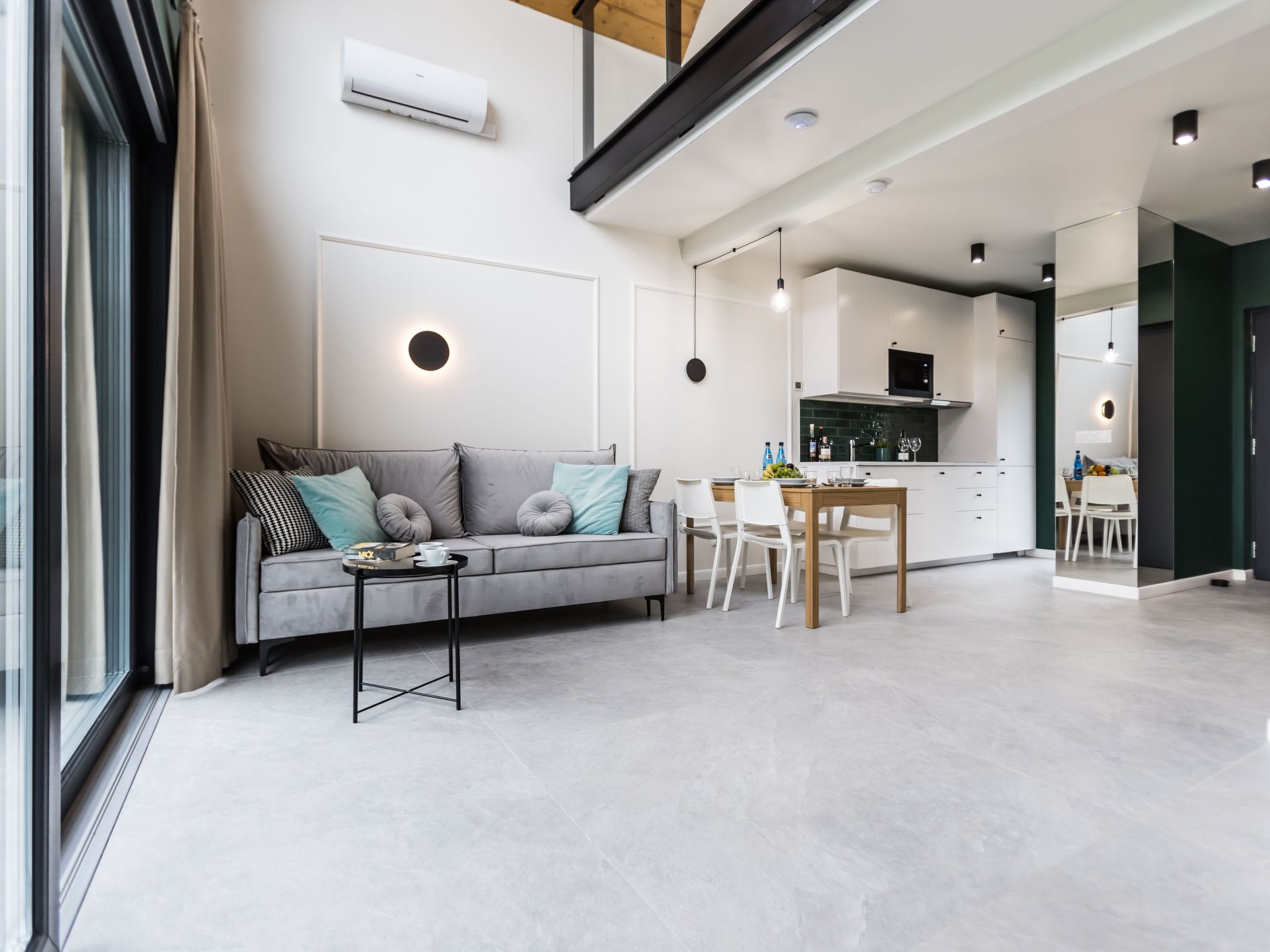 Schönes Ferienhaus in Niechorze mit Großem Grill - Drinnen