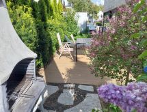 Comfortabel appartement met tuin, BBQ & WiFi, op 300m van zee - thumbnail 2