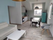 Comfortabel appartement met tuin, BBQ & WiFi, op 300m van zee - thumbnail 5