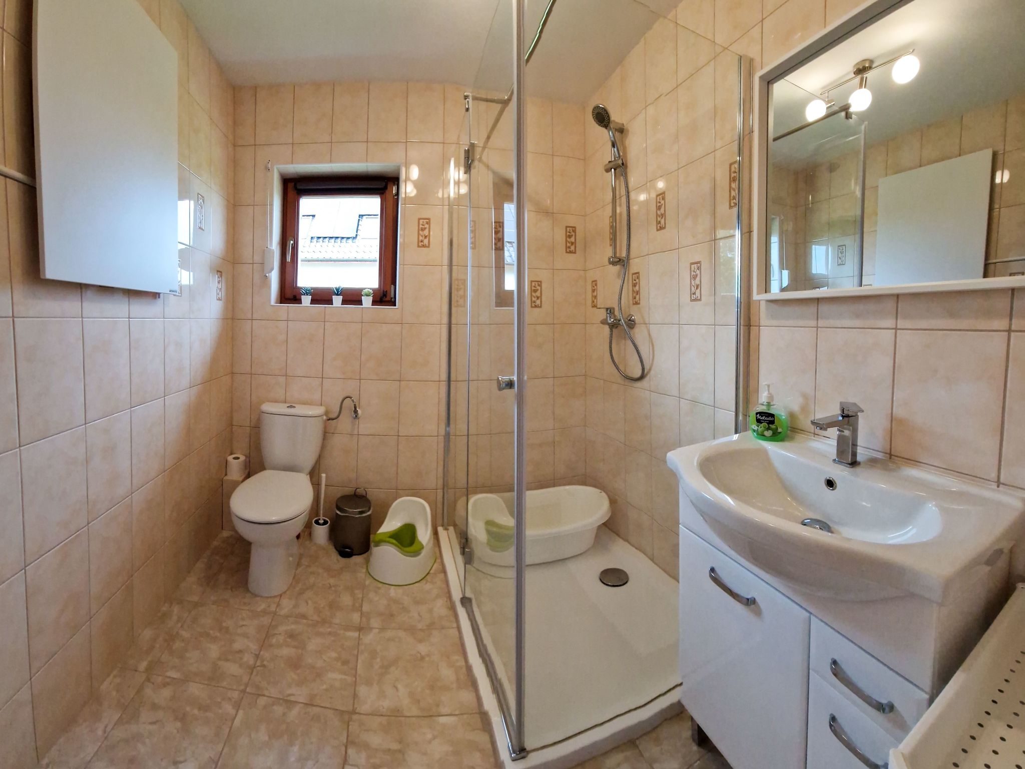 Landhaus mit Garten, Grill und Terrasse-Image-tags.info