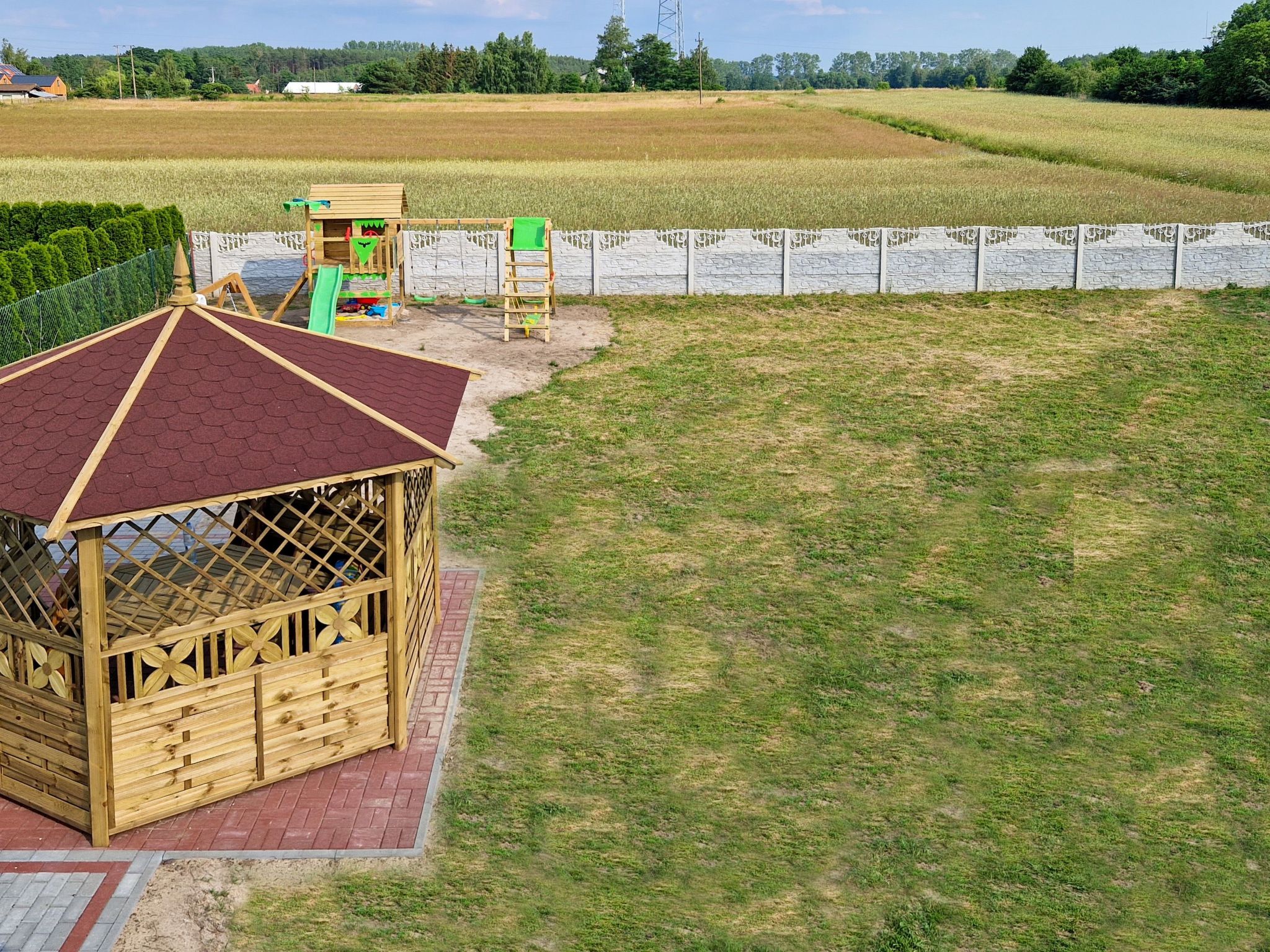 Landhaus mit Garten, Grill und Terrasse-Image-tags.info