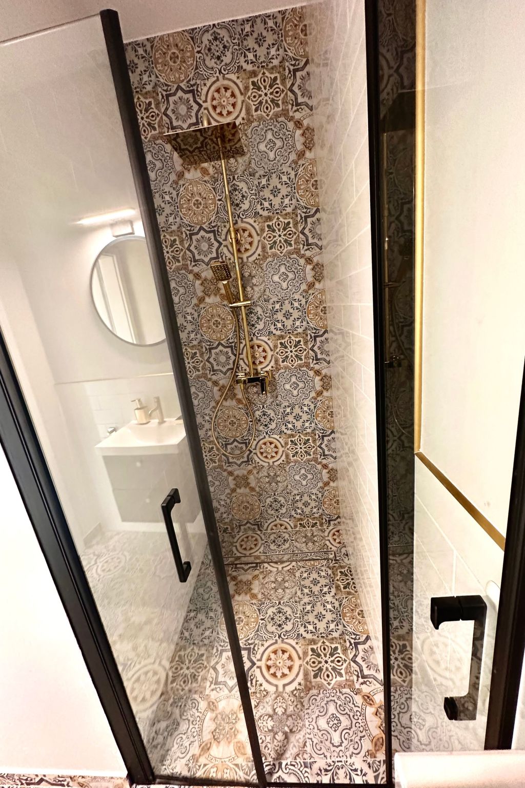 Double Bernstein-Binnen