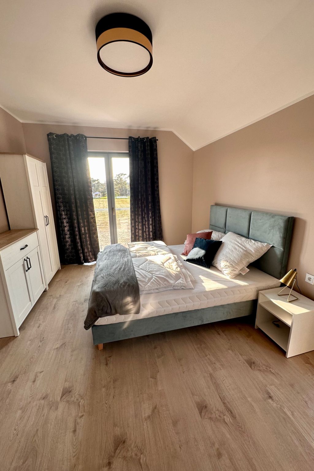 Double Bernstein-Binnen