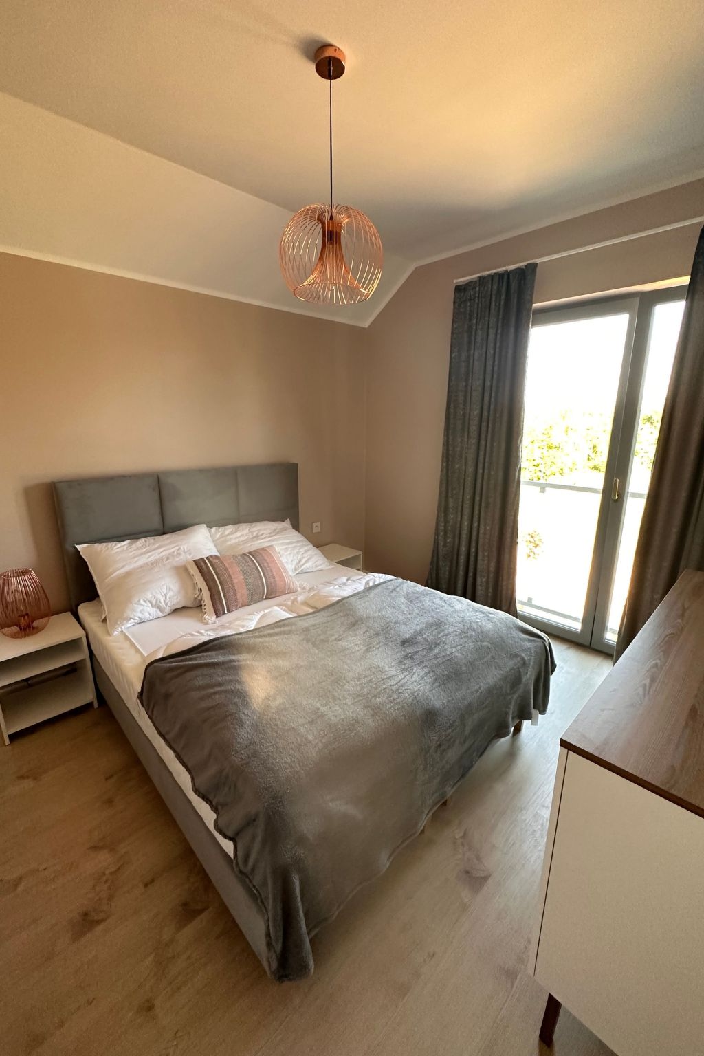 Double Bernstein-Binnen