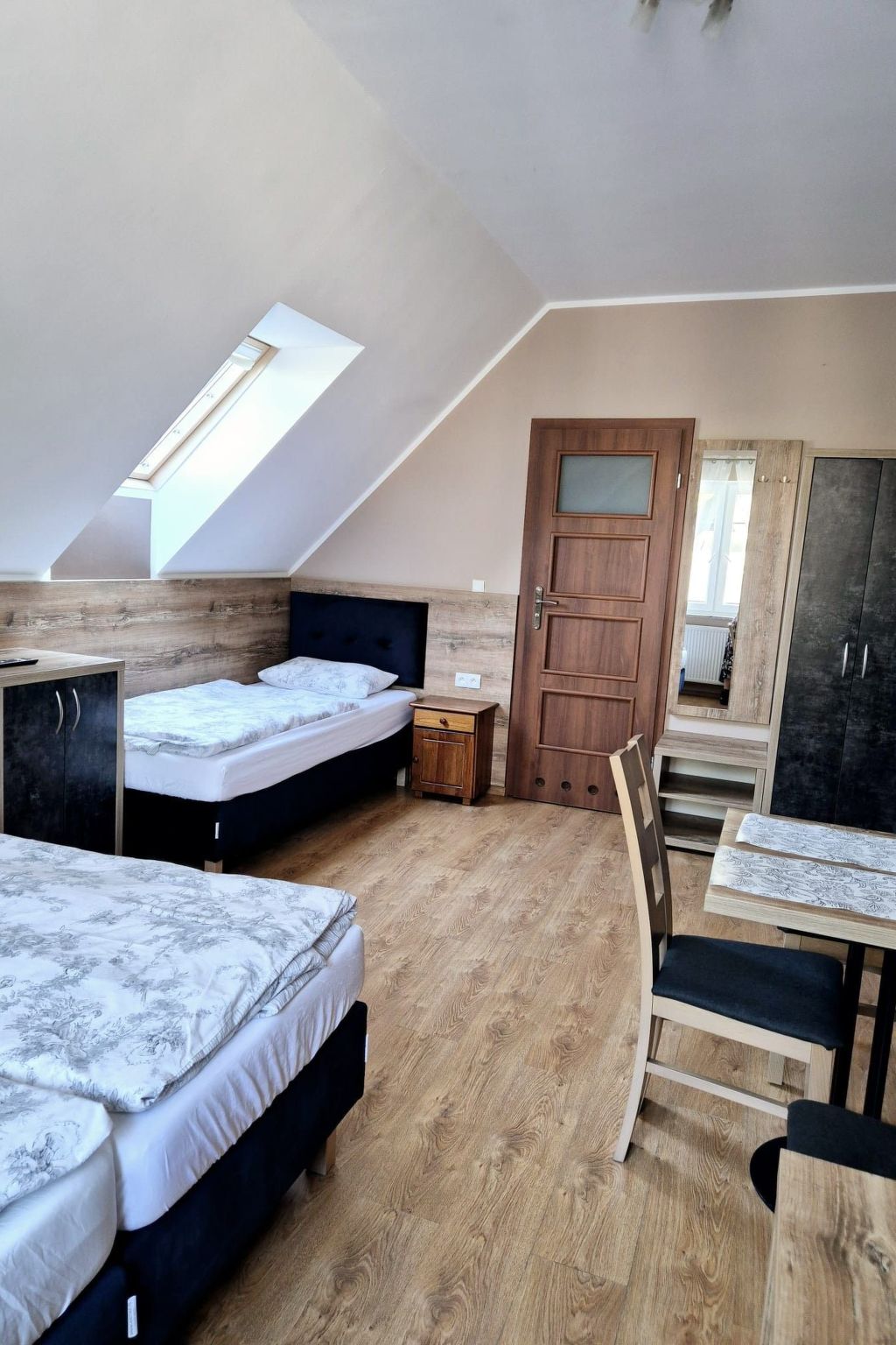 Mit Wasserblick-Binnen