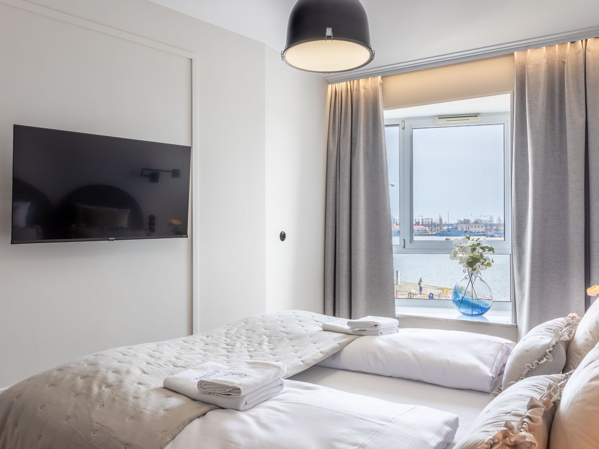 Concha mit Blick auf den Hafen-Image-tags.info