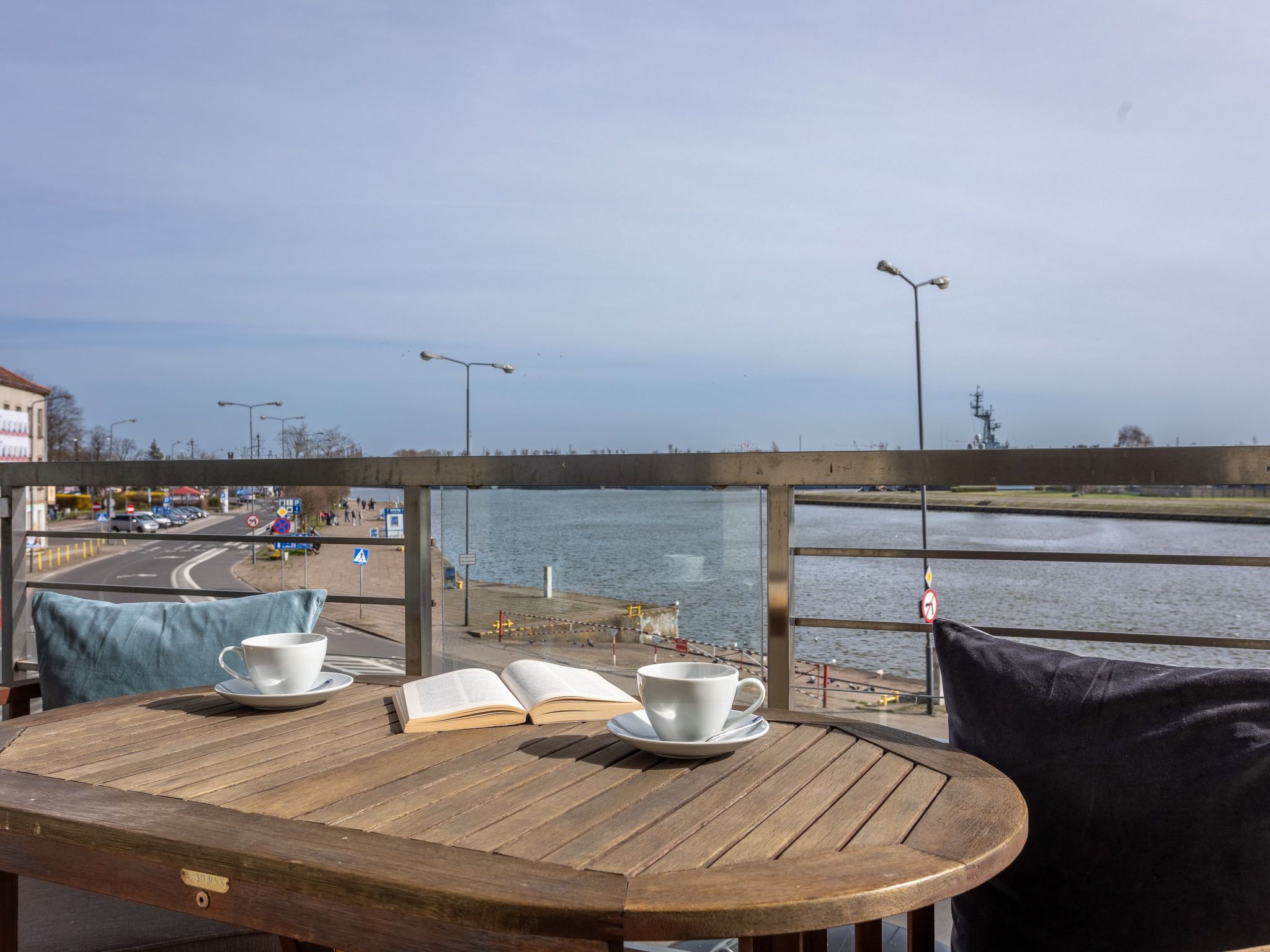 Concha mit Blick auf den Hafen — Terrace (5 of 21)