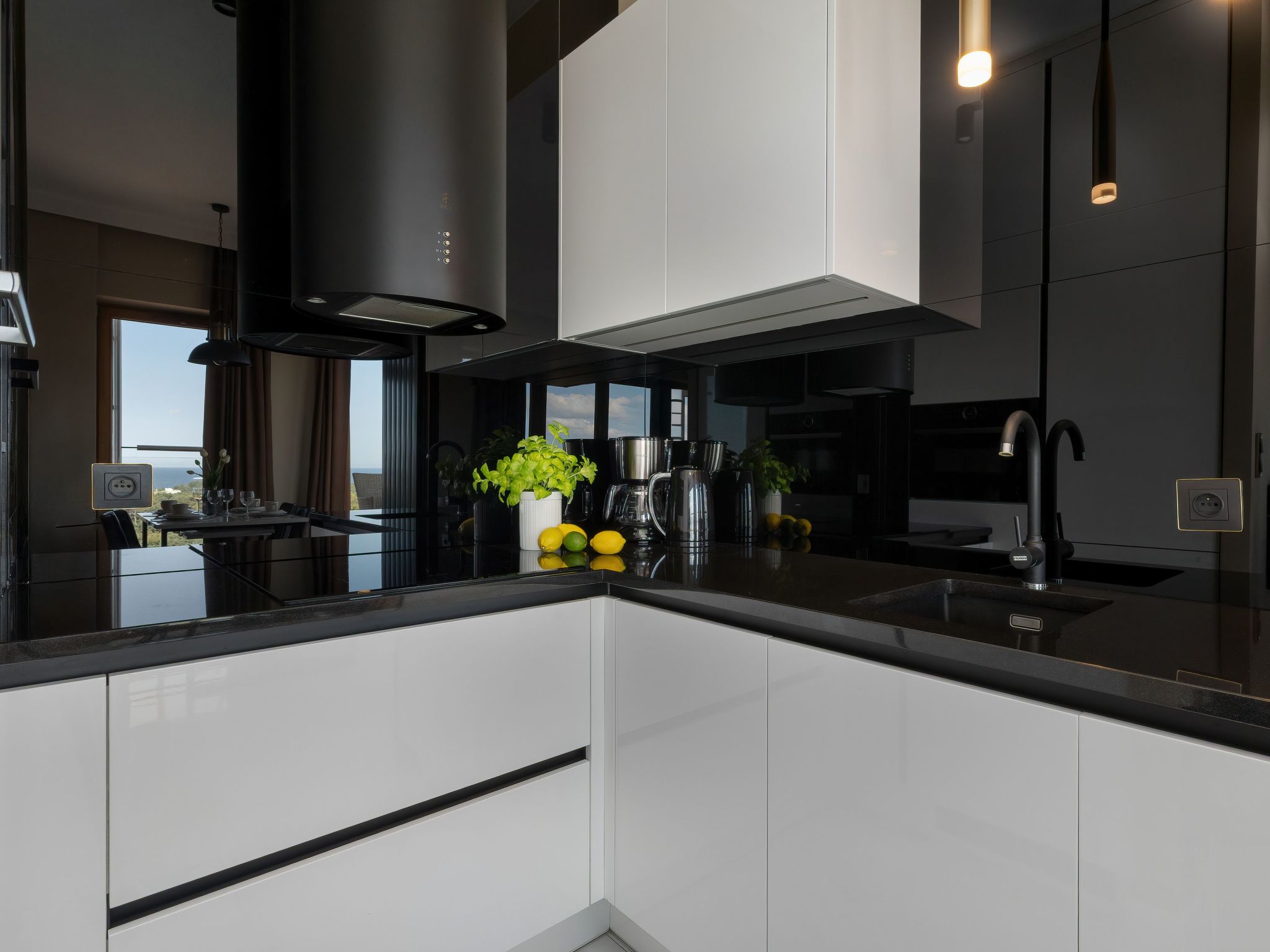 "Platan Tower 114"-Image-tags.info