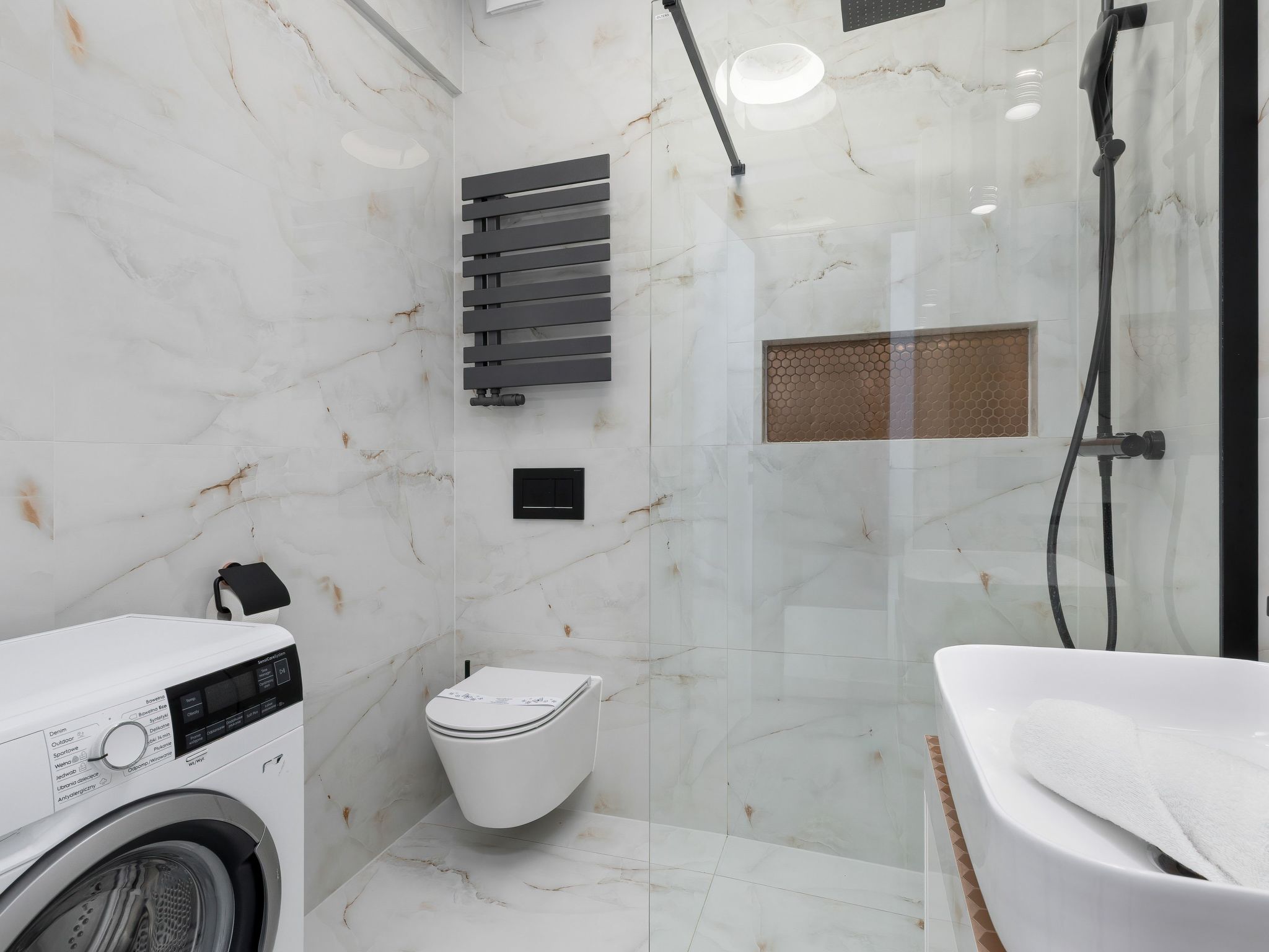 "Platan Tower 114"-Image-tags.info