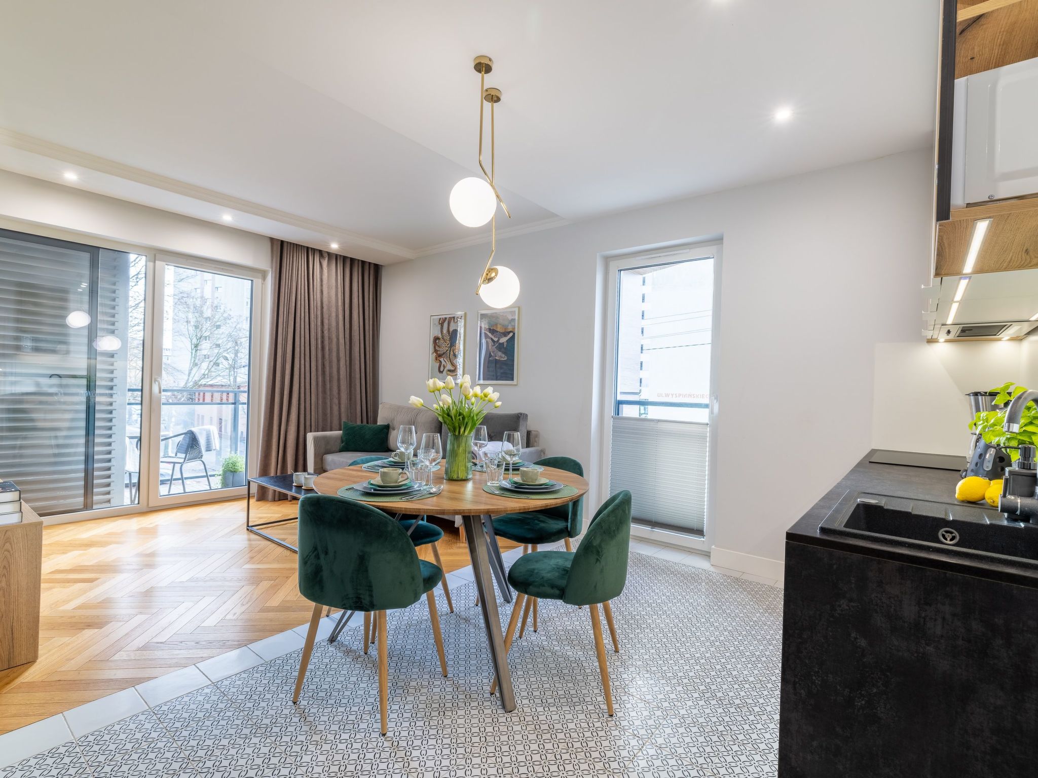 Kitchen / Dining Room