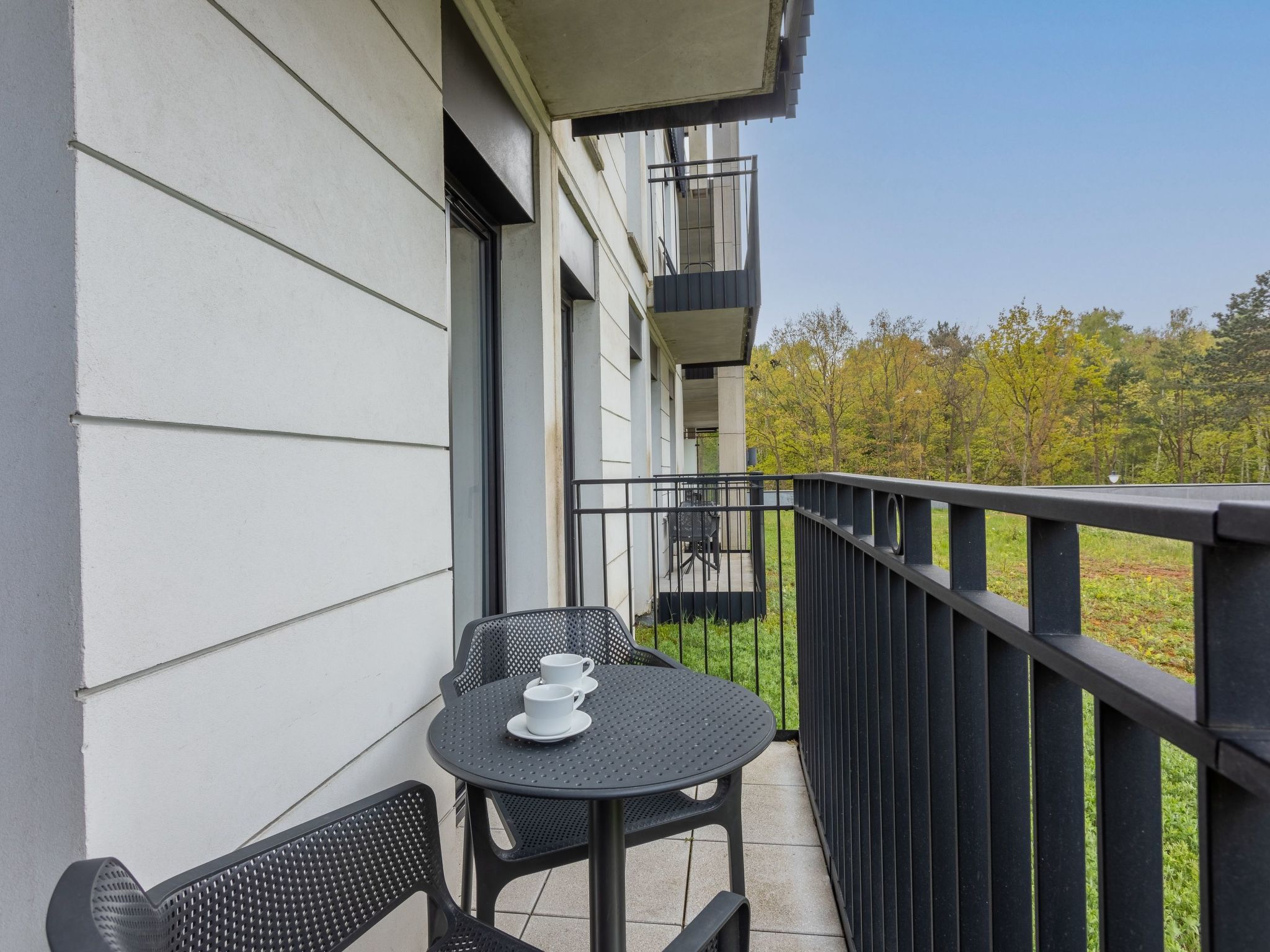 Stilvoll eingerichtete Ferienwohnung am Meer — Terrace (2 of 16)