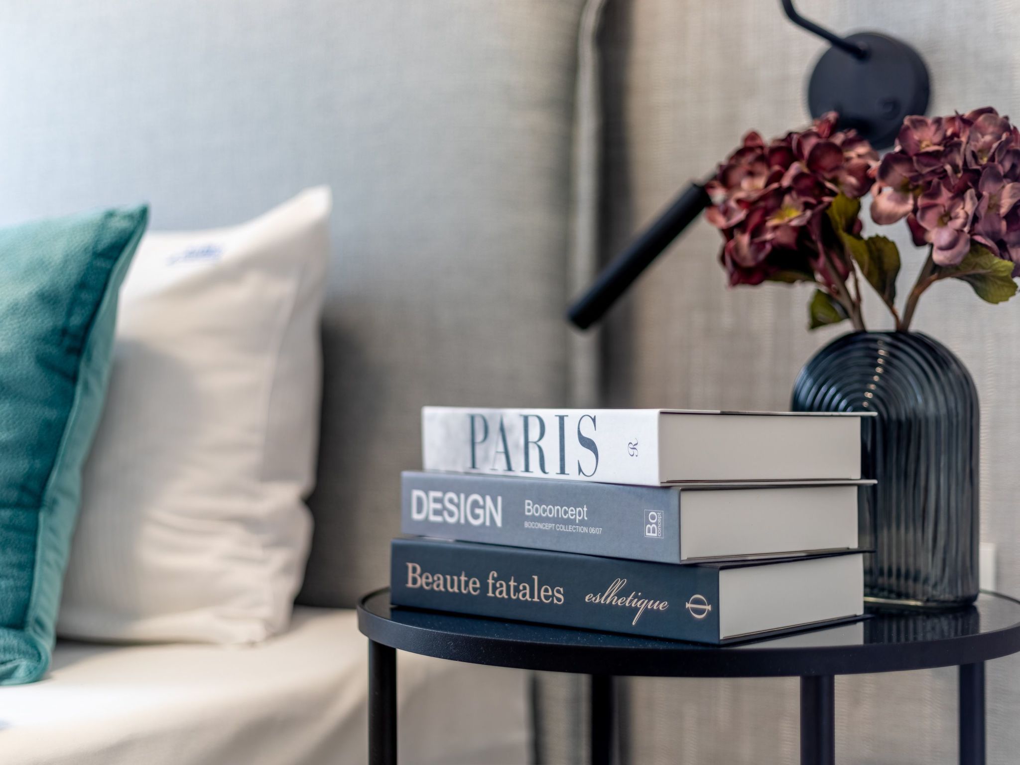 Elegante Ferienwohnung an der Ostsee — Living Room (2 of 11)