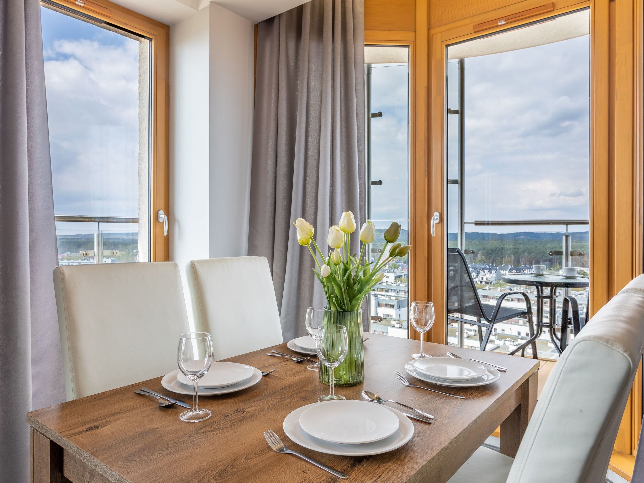 Tower 97 in hervorragender Lage-Image-tags.info