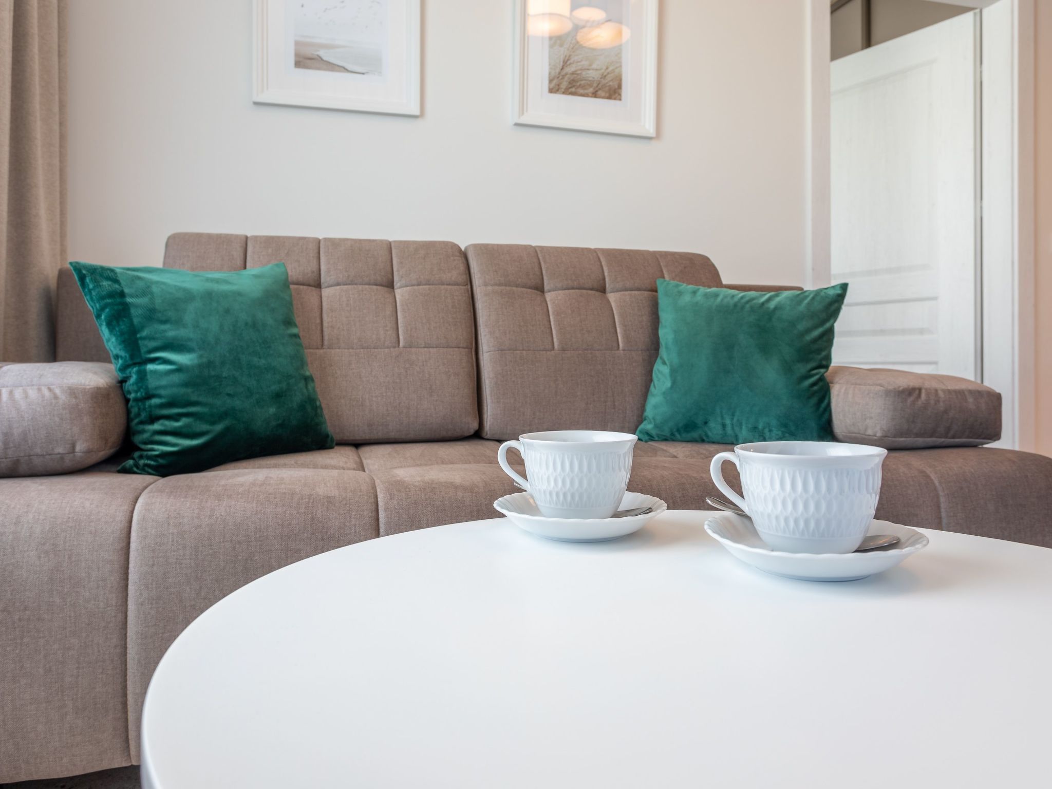 Gemütliche, helle Ferienwohnung an der Ostsee — Living Room (4 of 10)