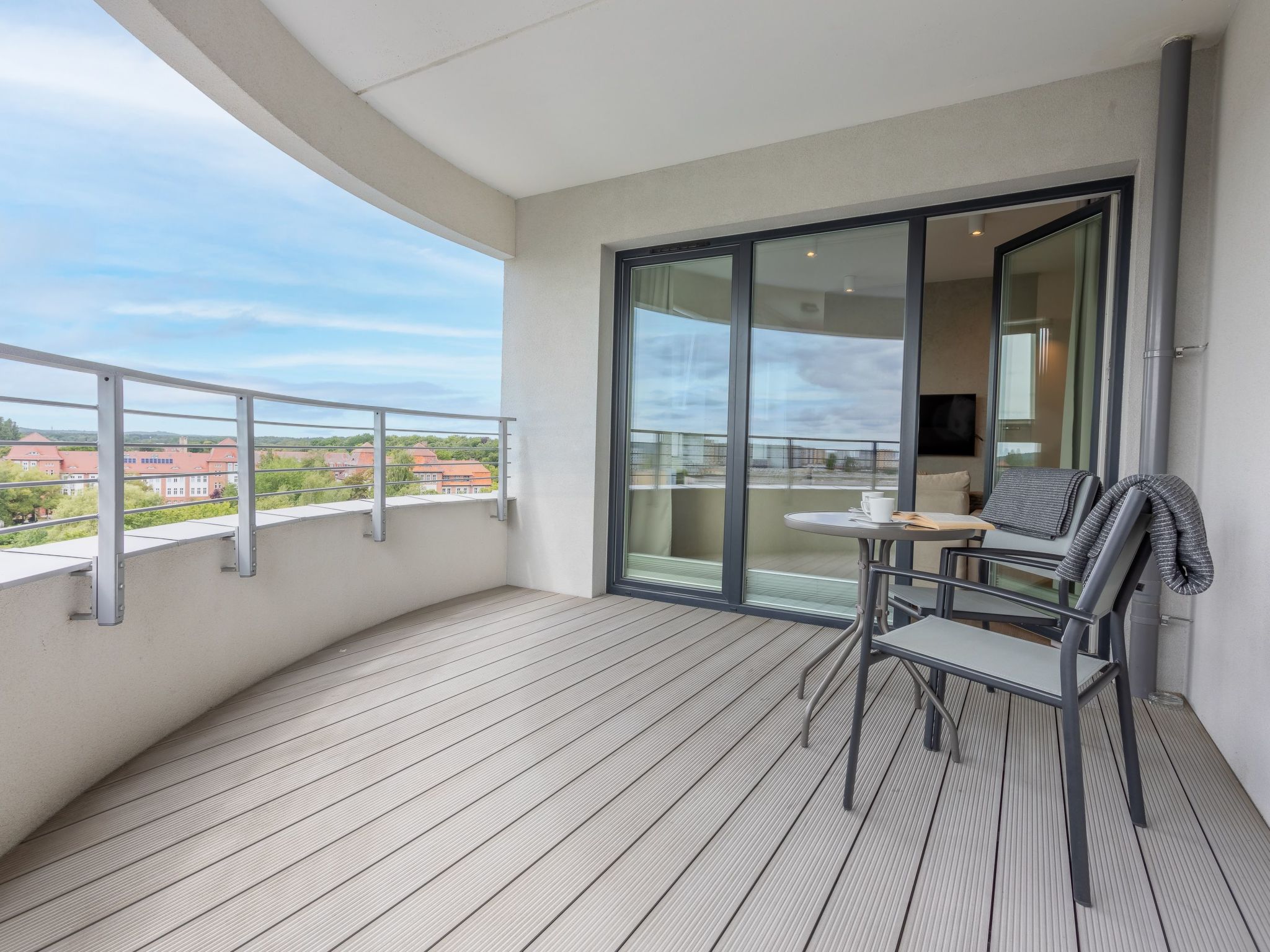 Urlaub auf Usedom, Apartment Sun Towers A53 — Terrace (2 of 8)