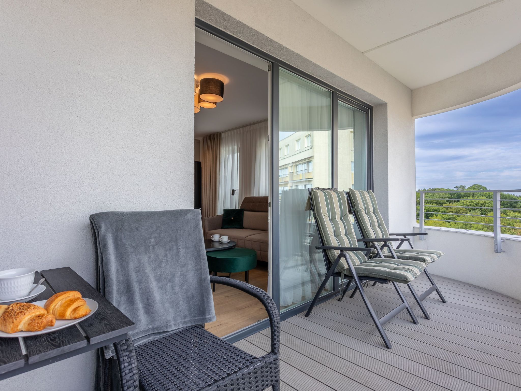 mit Balkon an der Ostsee — Living Room (2 of 13)