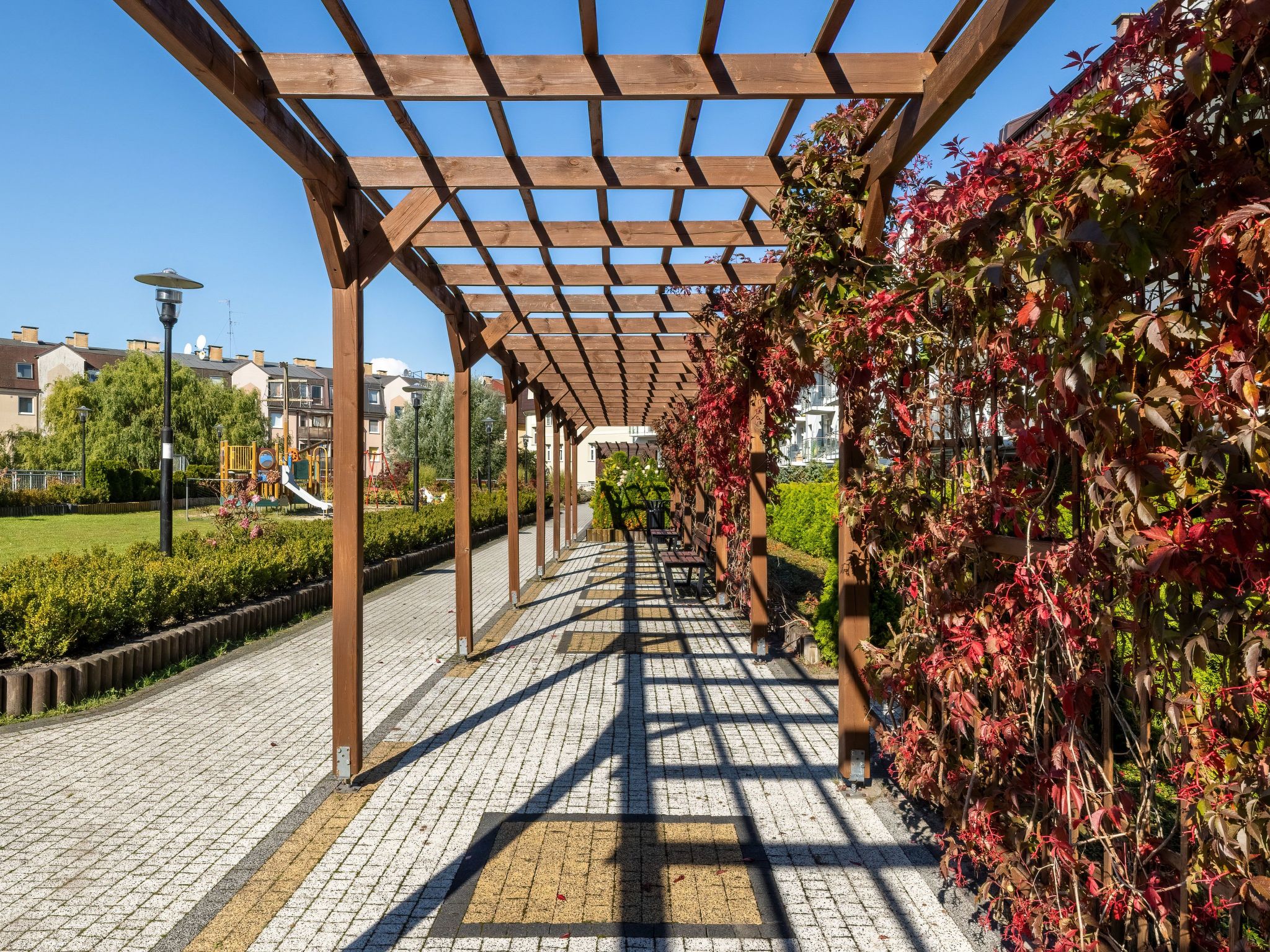 Apartment Ambria III-Image-tags.info