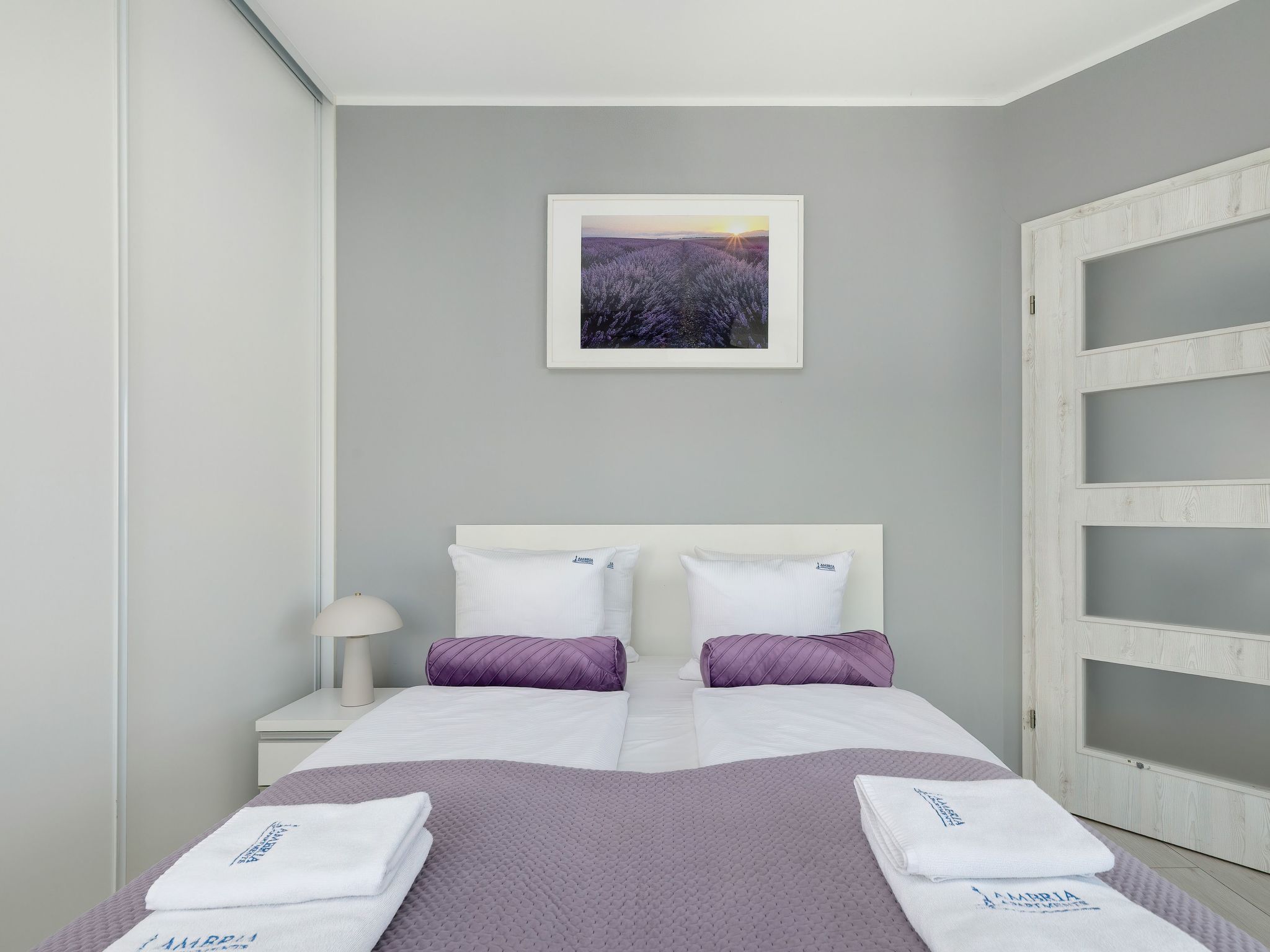 Apartment Ambria III-Image-tags.info