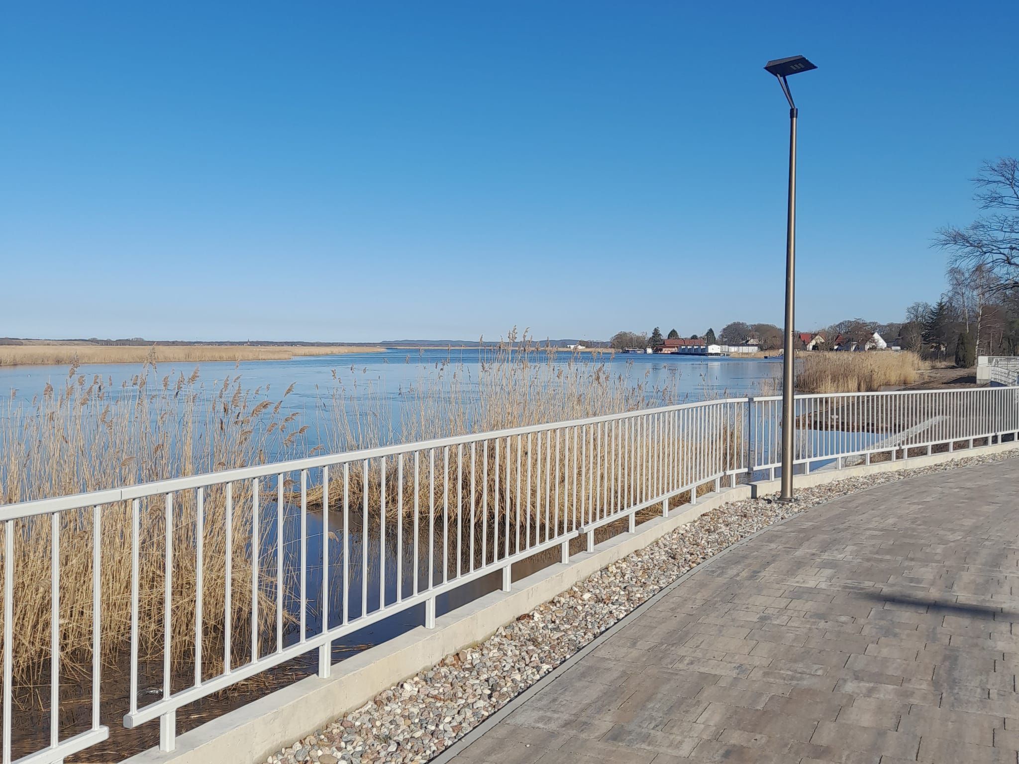 Auf einer Insel-Draußen