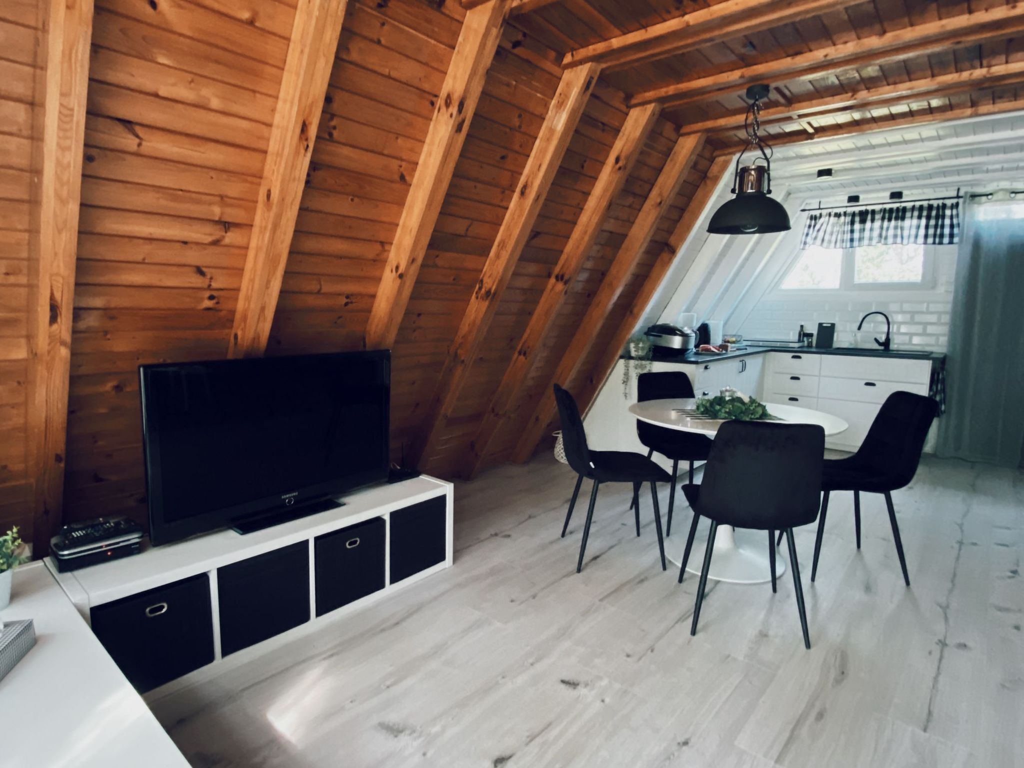 Dario-Image-tags.info