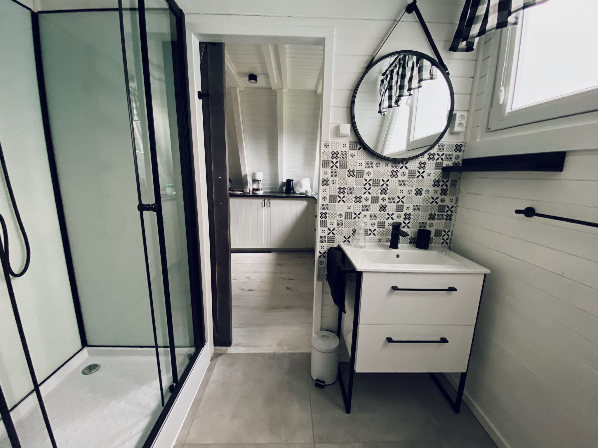 Dario-Image-tags.info