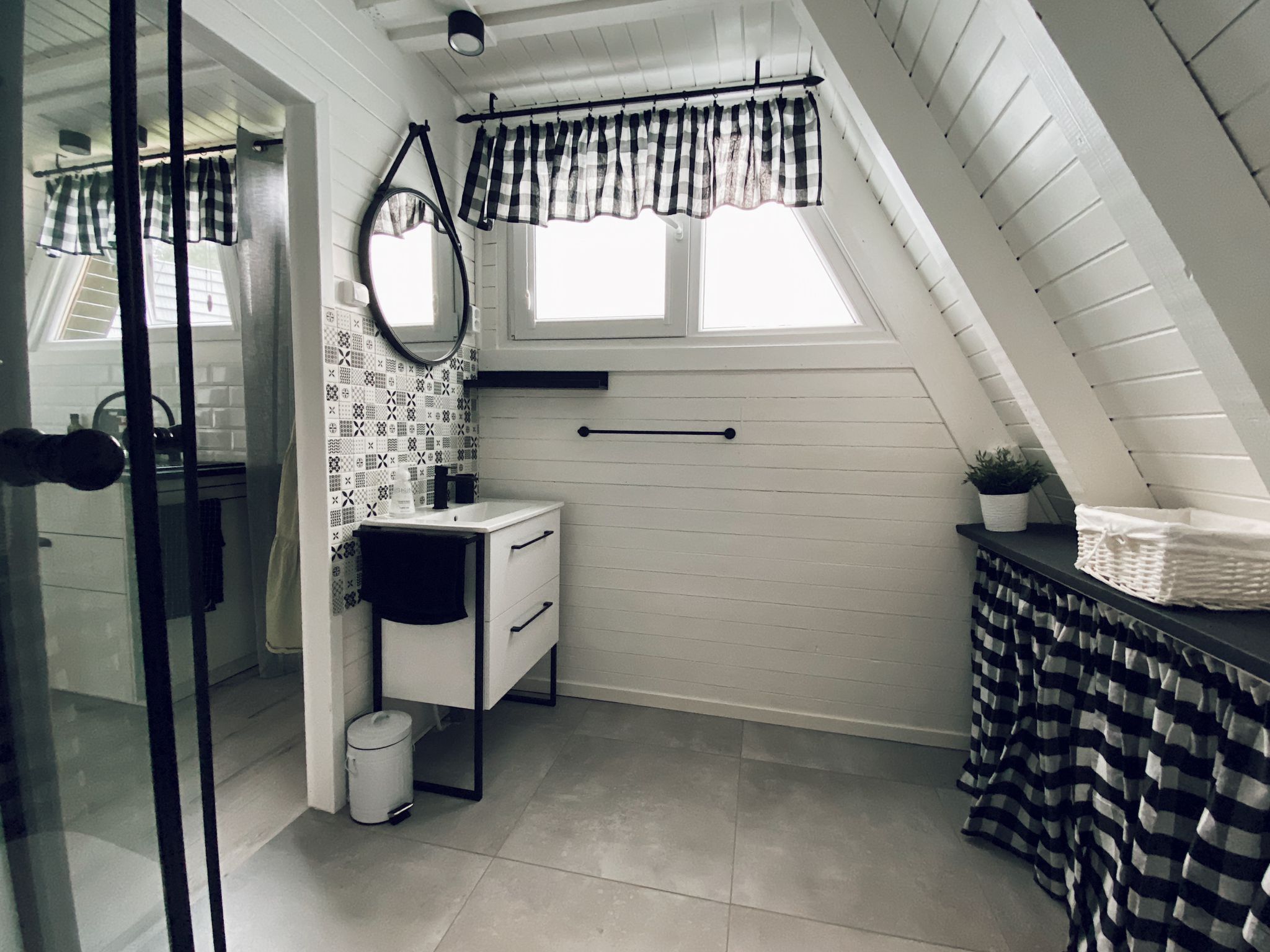 Dario-Image-tags.info