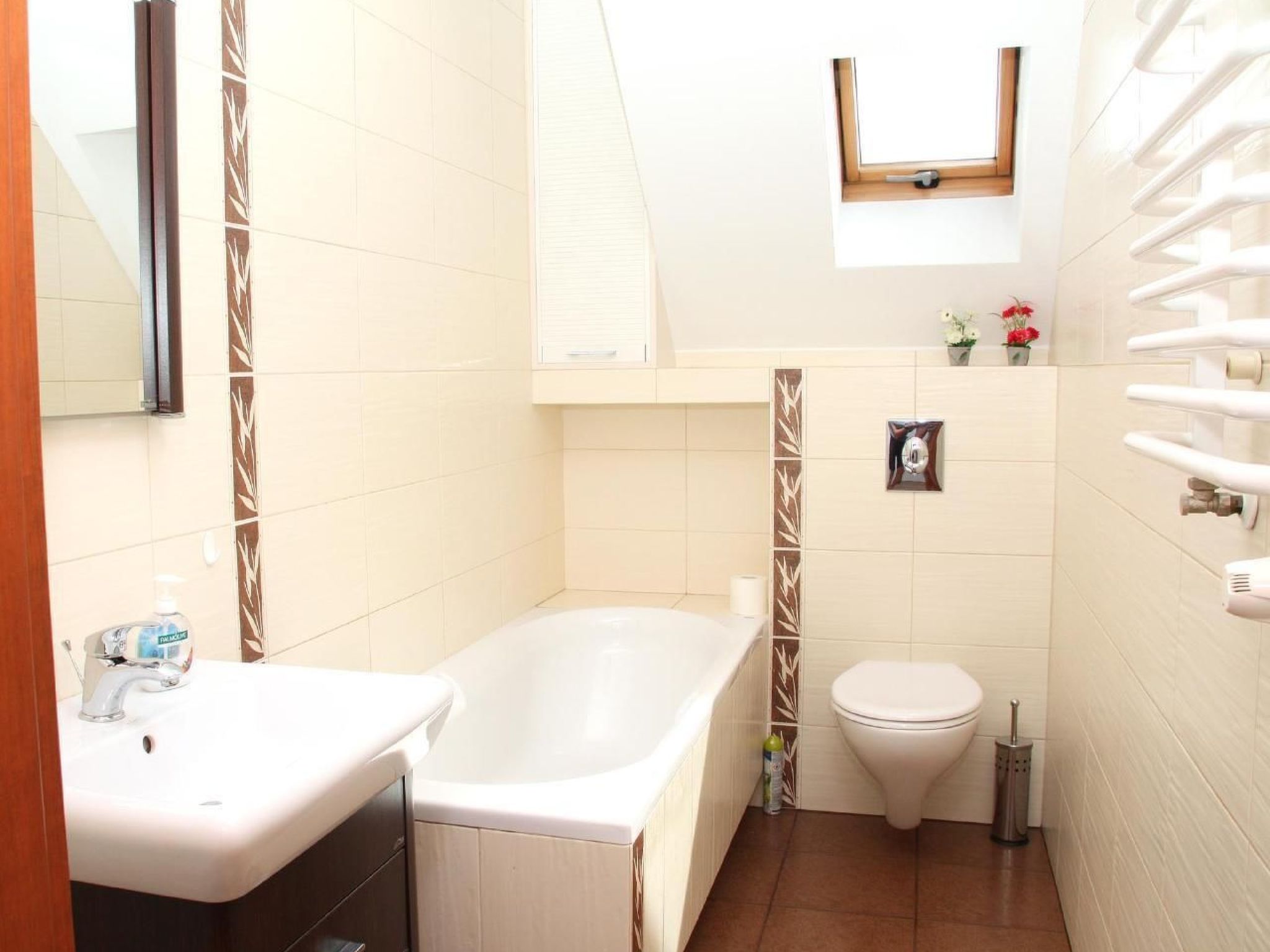 Wohnung mit Blick auf das Wasser-Image-tags.info