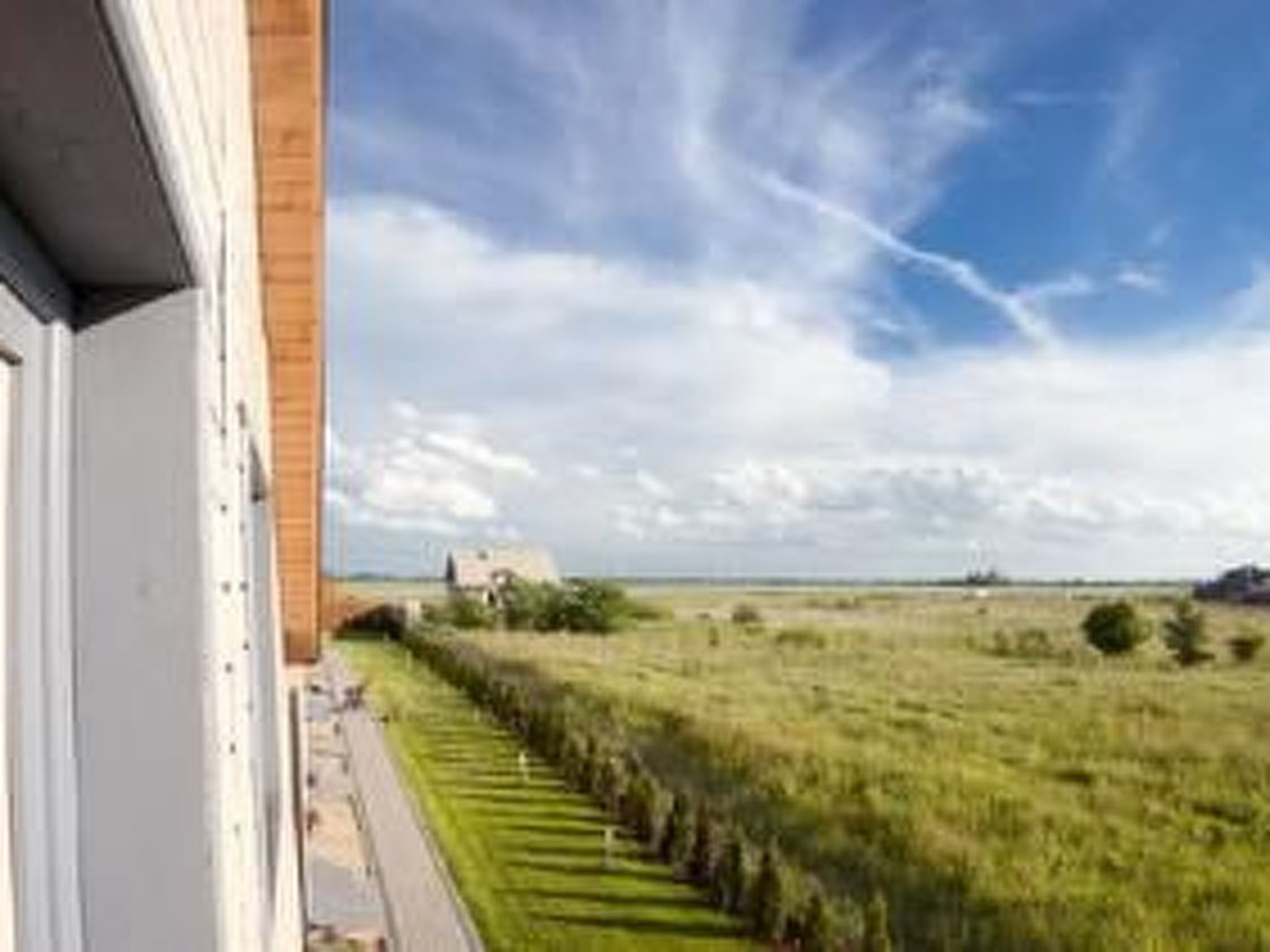 Mit Wasserblick - Buiten