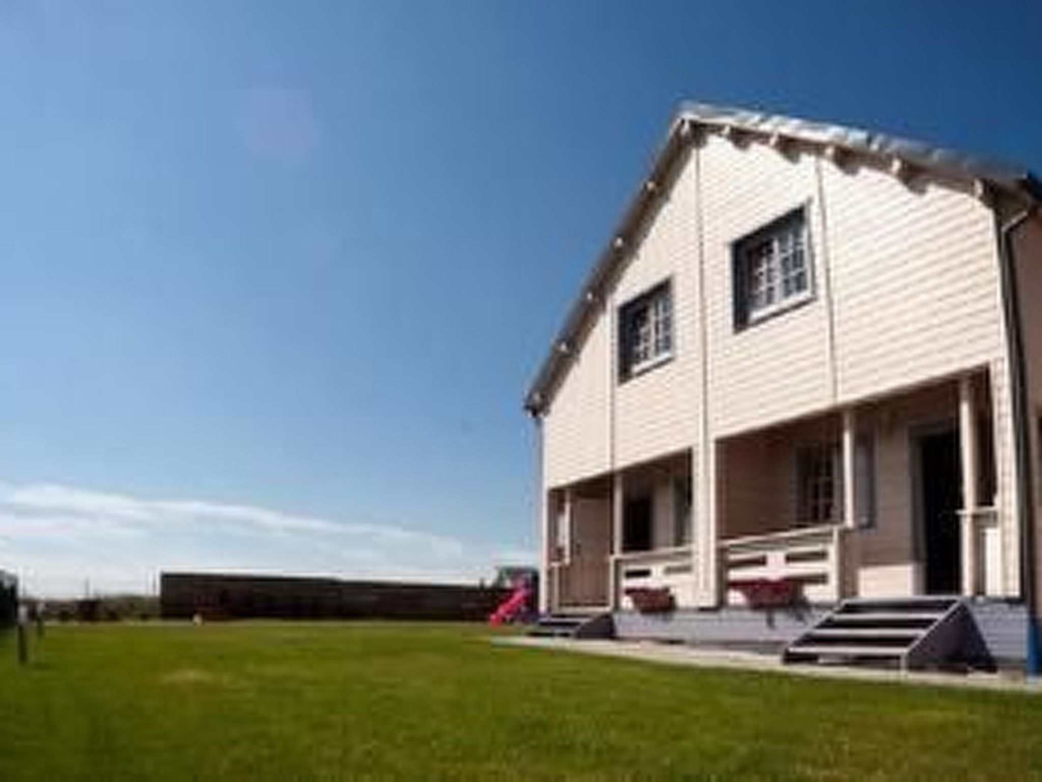 Mit Wasserblick - Buiten