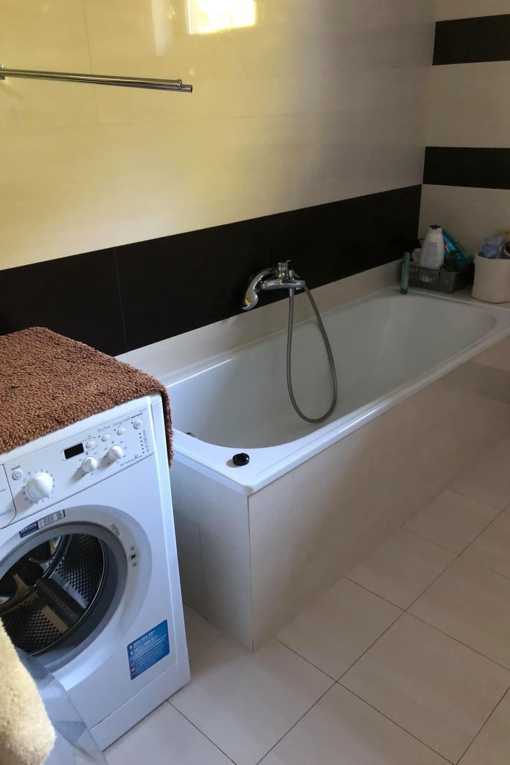 Schönes Ferienhaus für 7 Personen und 1 Kind-Binnen