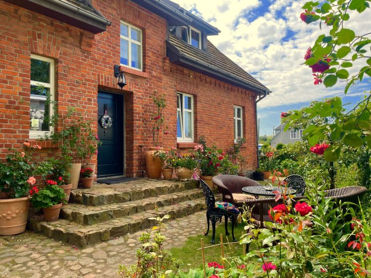 Vakantiehuis met zeezicht in Mielno voor 11 personen in Mielno