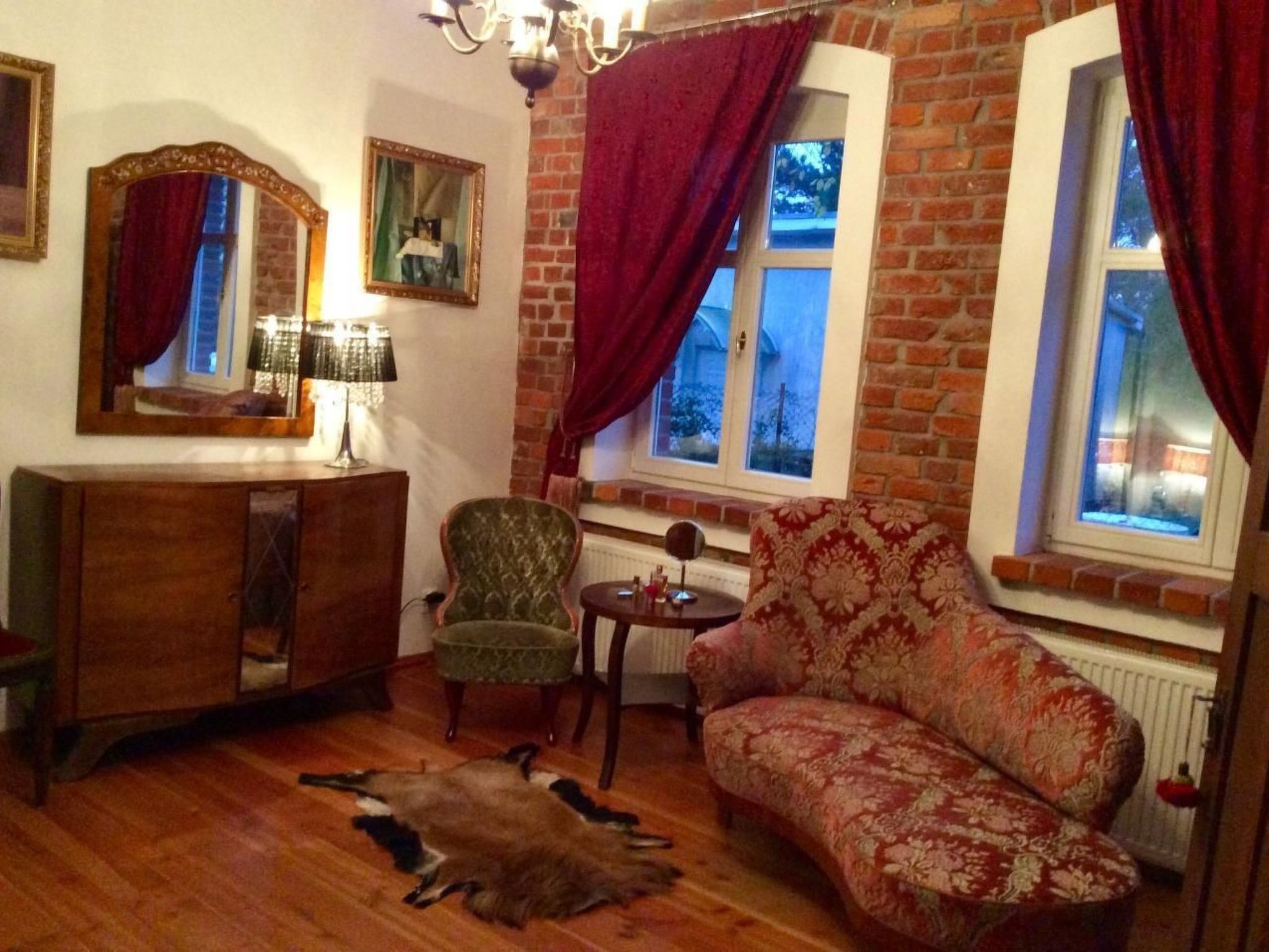 Anwesen mit Garten, Grill und Terrasse-Binnen