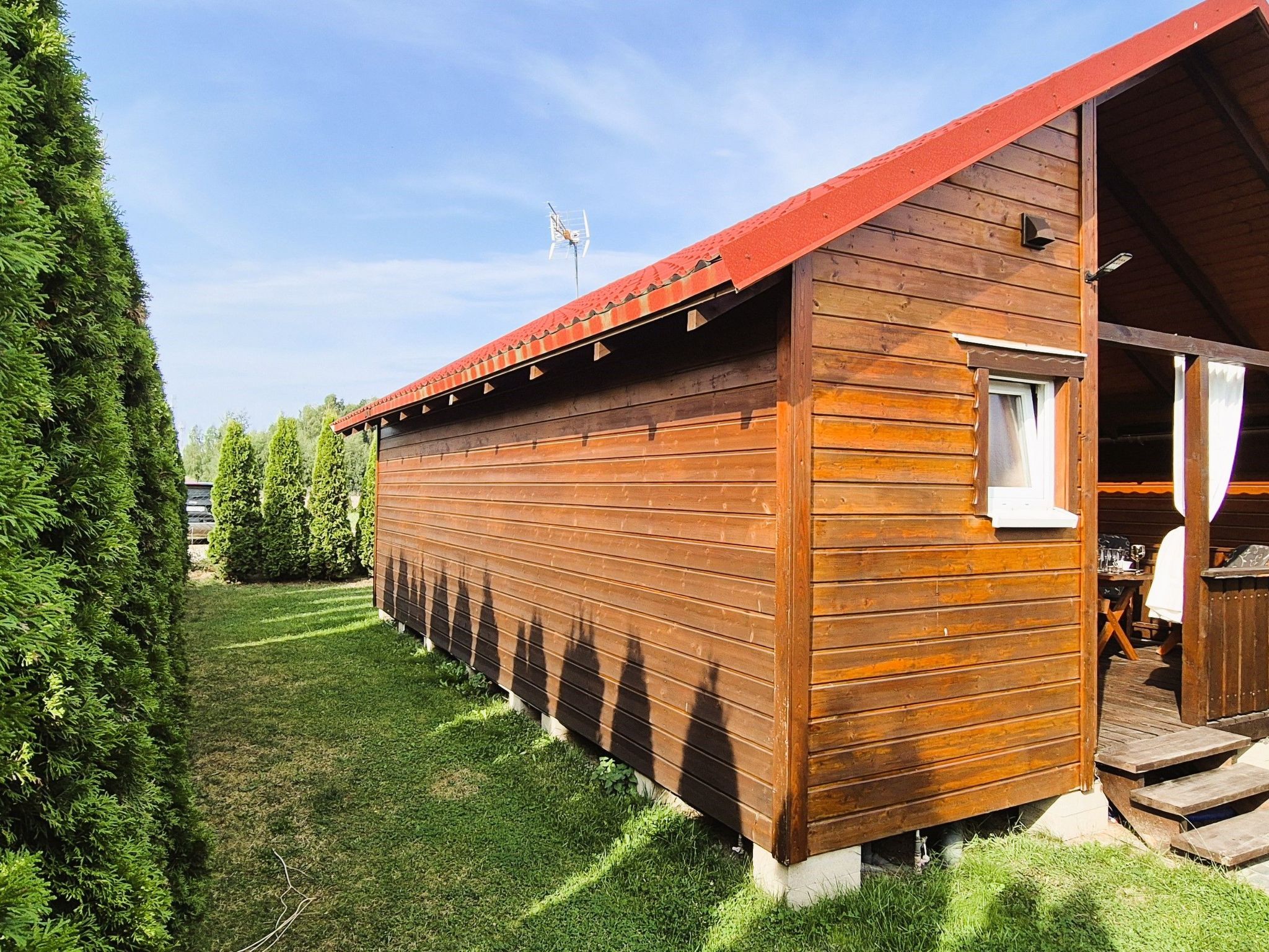 "New 5" mit gemeinschaftlichem Pool-Binnen