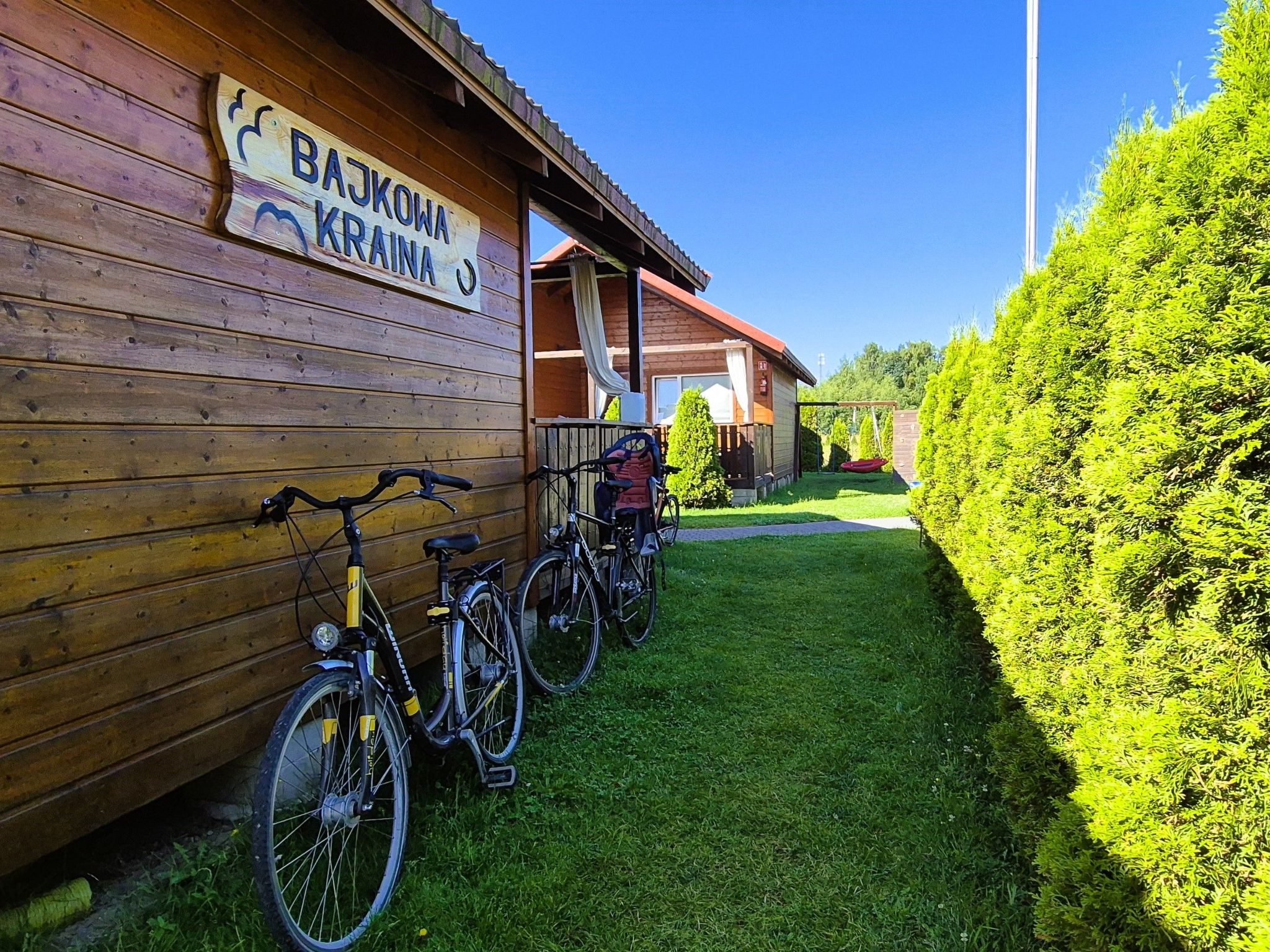 "New 5" mit gemeinschaftlichem Pool-Binnen